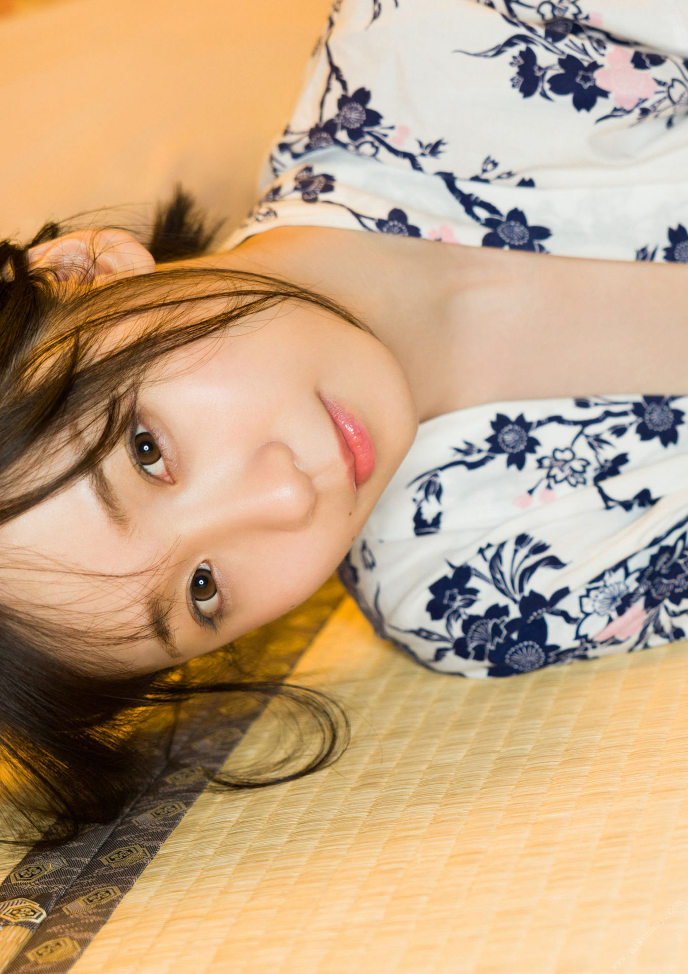 Moe Iori 伊織もえ, 写真集 「内緒話」 Set.03 No.505805