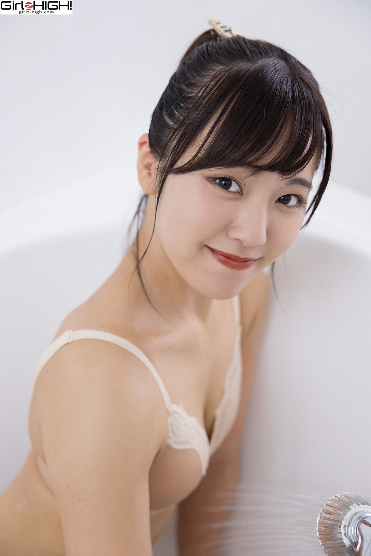 Anjyu Kouzuki 香月杏珠, [Girlz-High] 2021.10.11 (bfaa_066_002)