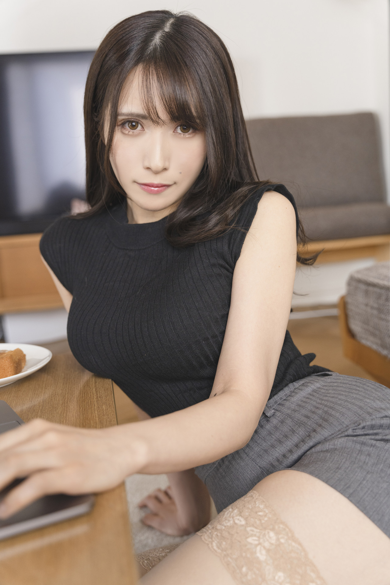 JILL じる, [GirlFriendEnd] 我が家の×××すぎる姉-社会人編 Set.02