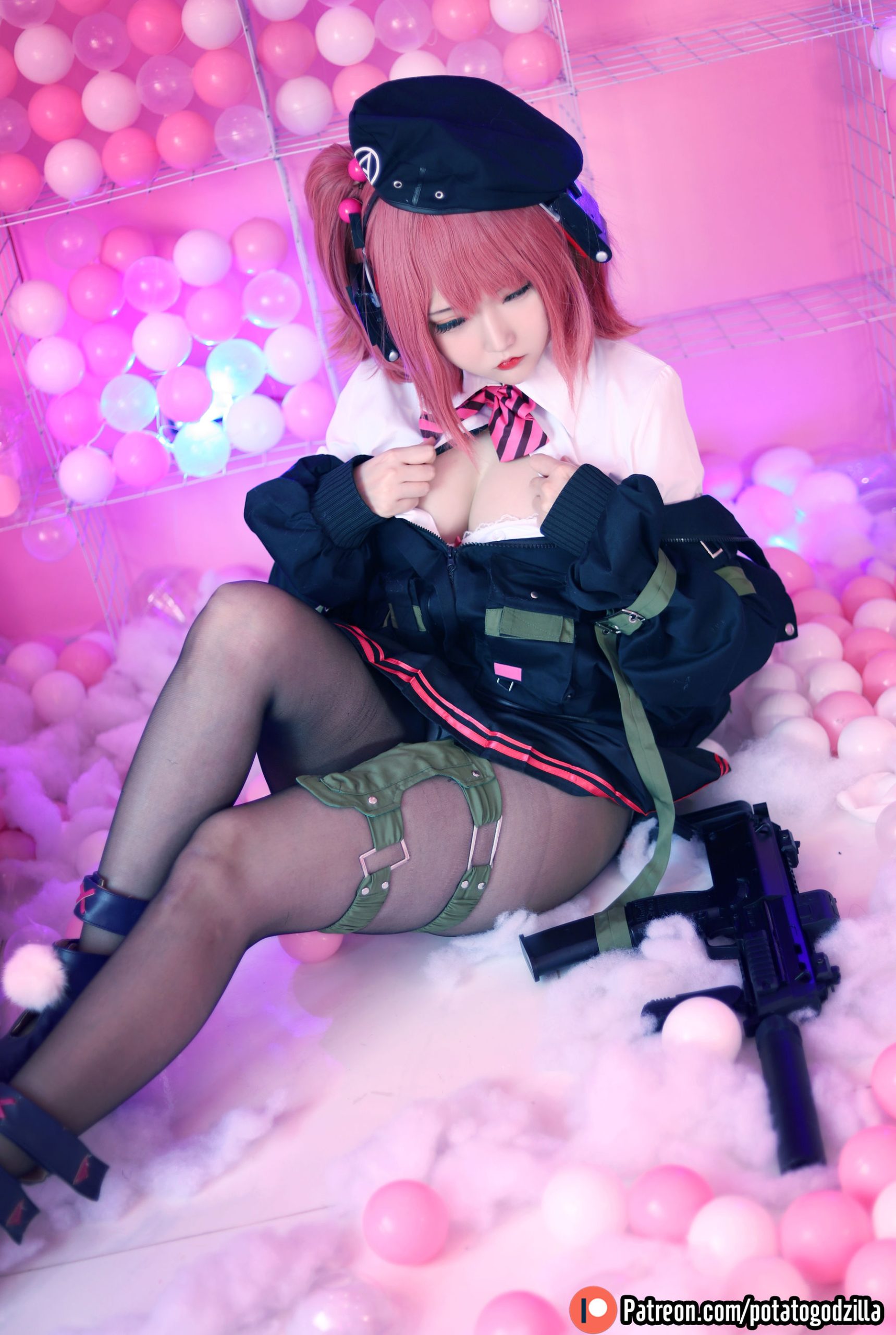 [Internet celebrity COSER photo] Potato Godzilla - MP7 (Girls Frontline)