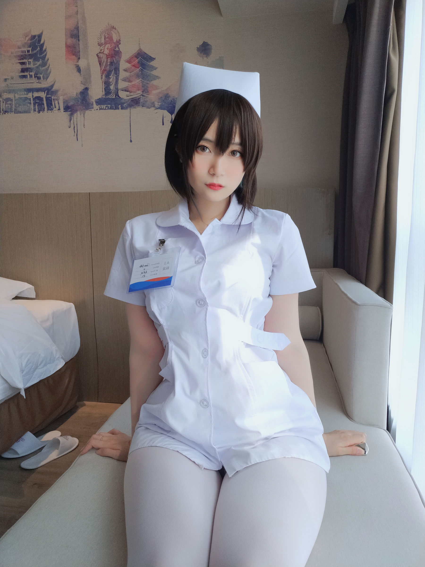 Silver 81 "Short Haired Little Nurse" [Cosplay Girl]