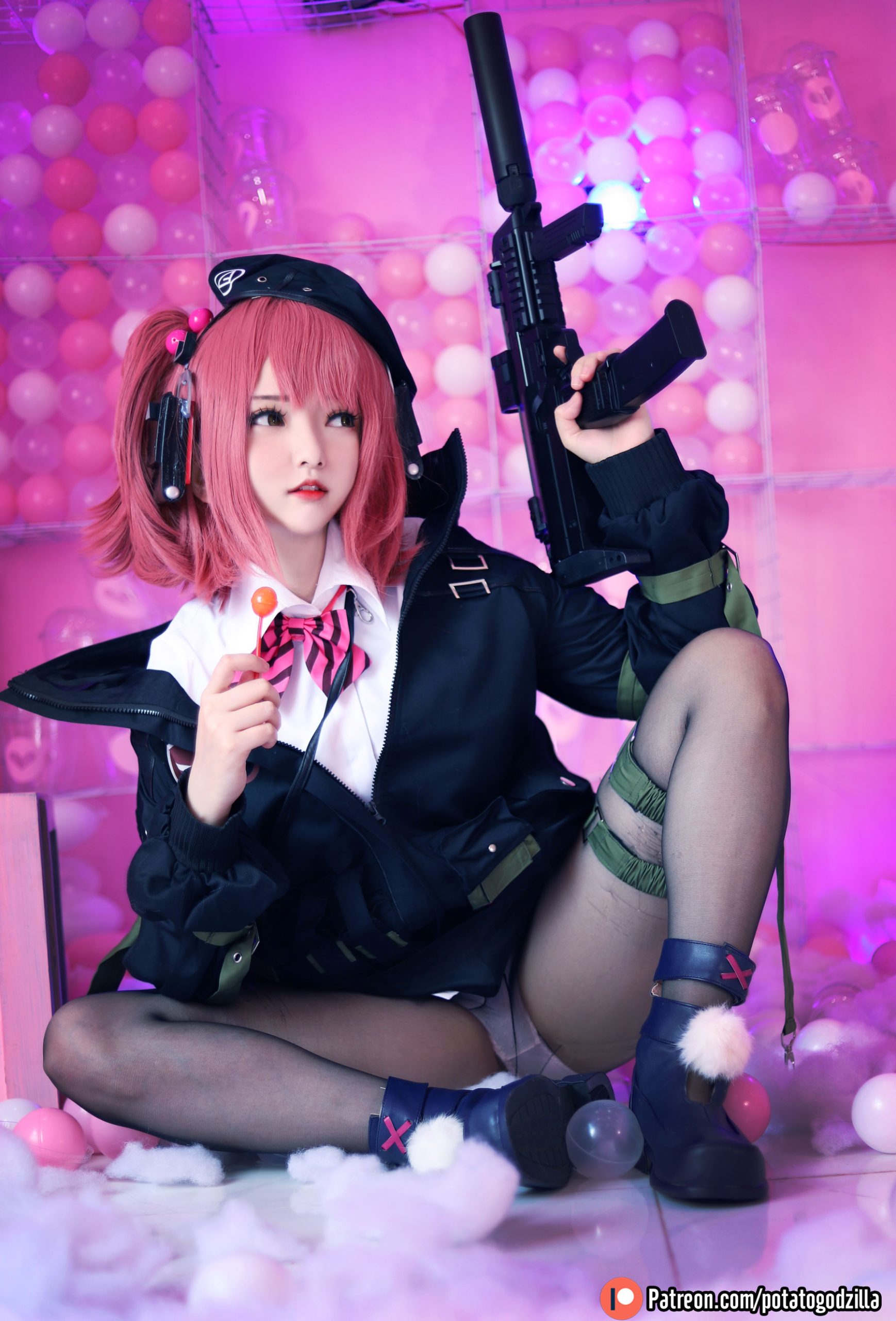 [Internet celebrity COSER photo] Potato Godzilla - MP7 (Girls Frontline)