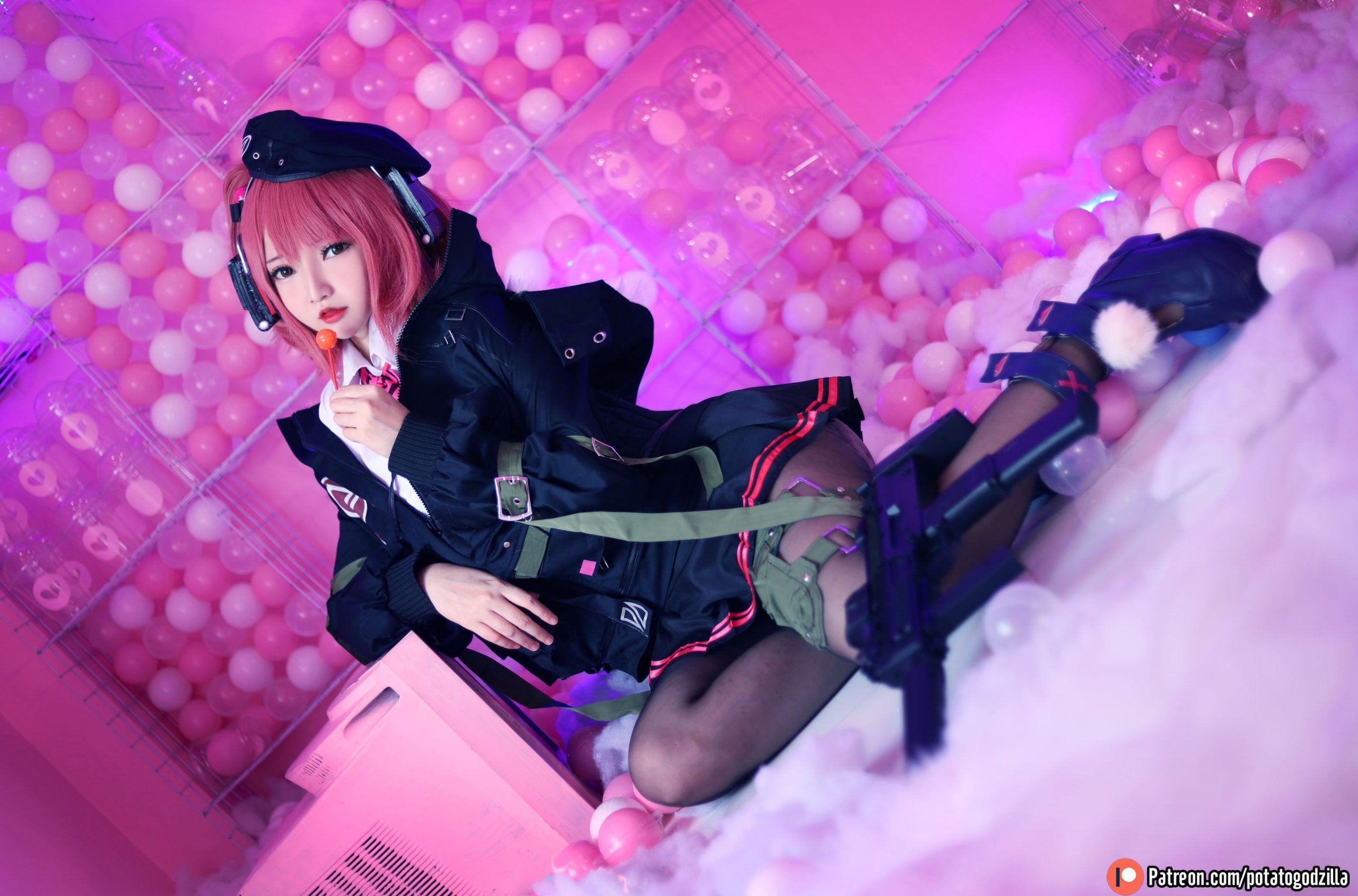 [Internet celebrity COSER photo] Potato Godzilla - MP7 (Girls Frontline)