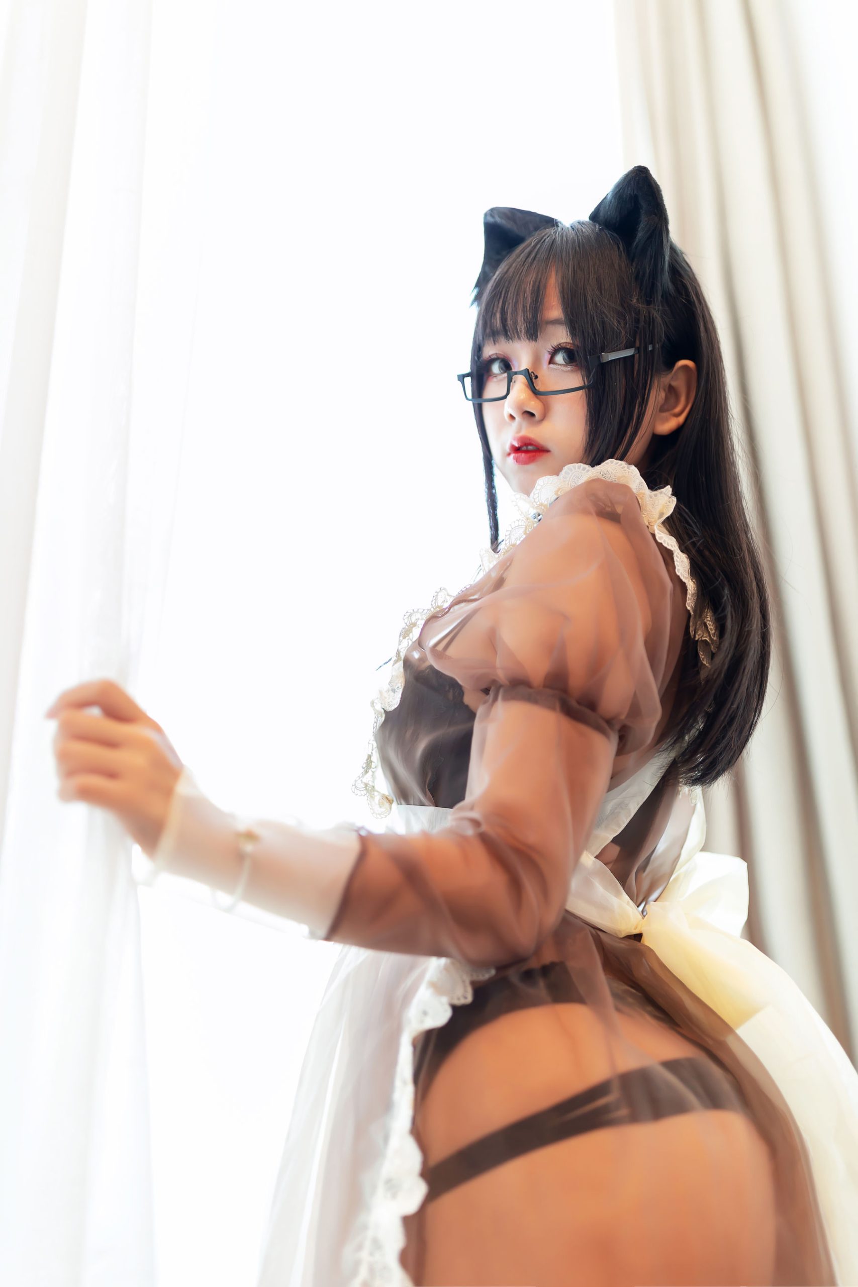 Cosplay beauty Hina Jiao "Transparent Maid"