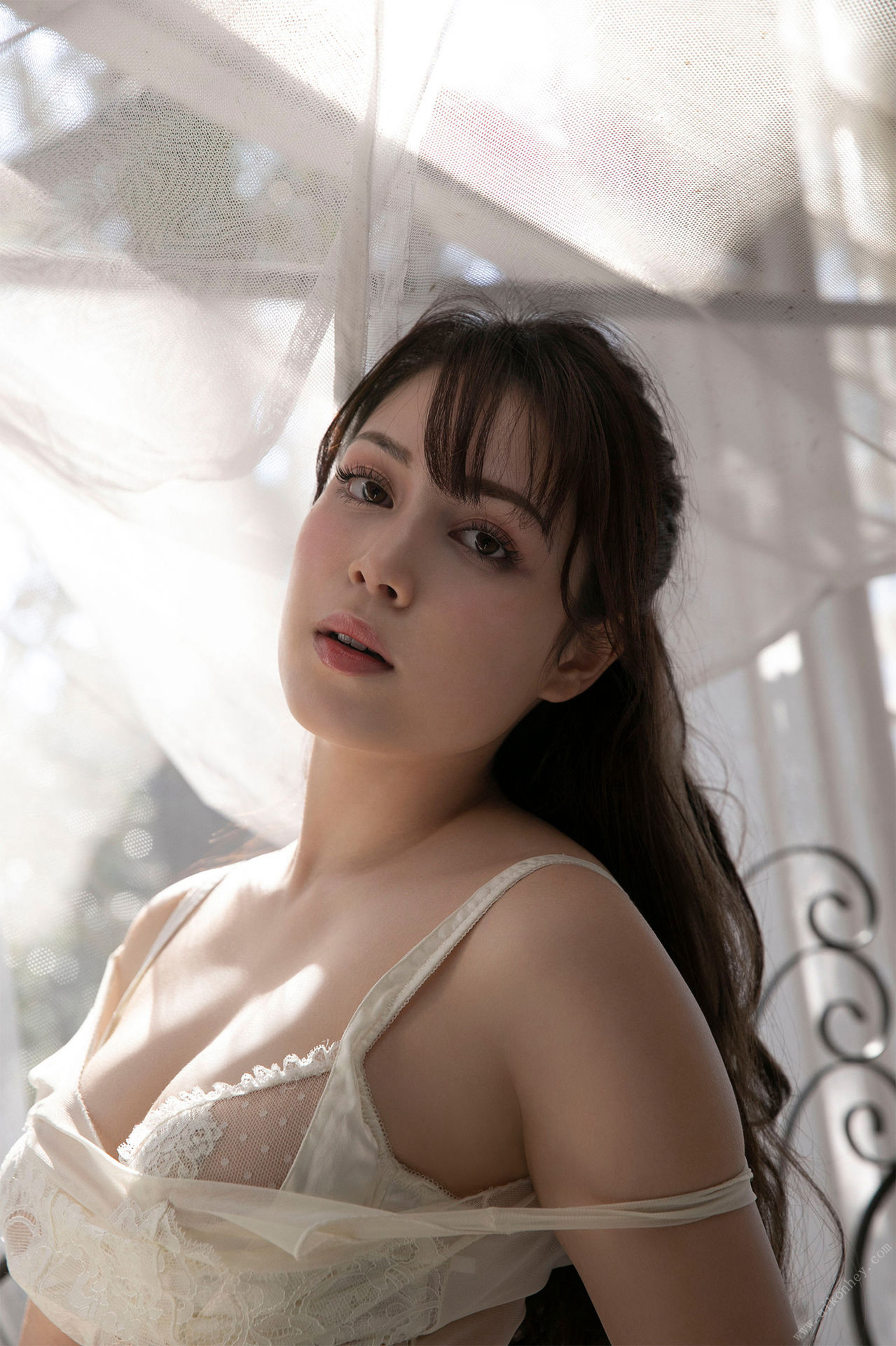 Michelle Megumi ミッシェル愛美, FRIDAYデジタル写真集 プレミアムヌード Vol.3 妖精の裸身＆黒の花嫁 Set.01