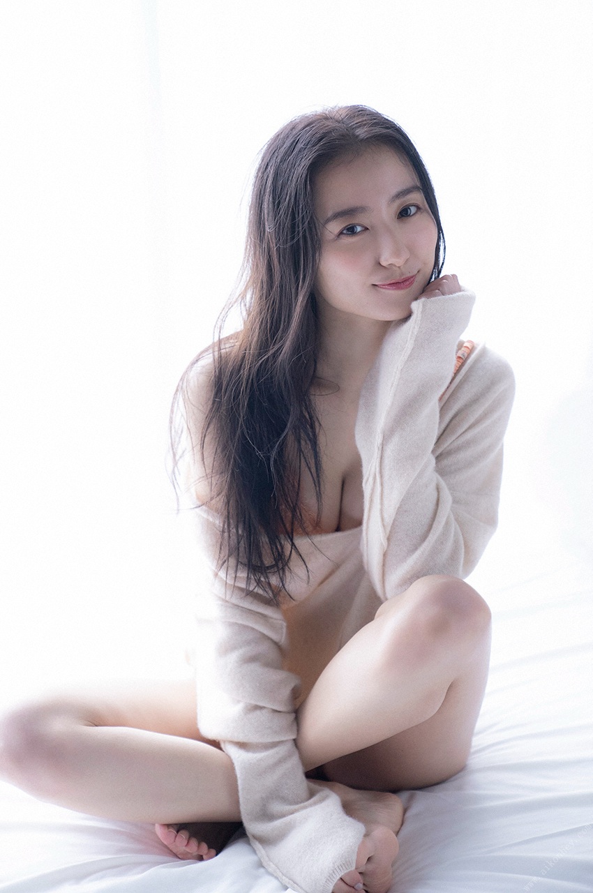 Riho Takada 高田里穂, [WPB-net] ひかり輝く時間の中で Set.04 No.caae78