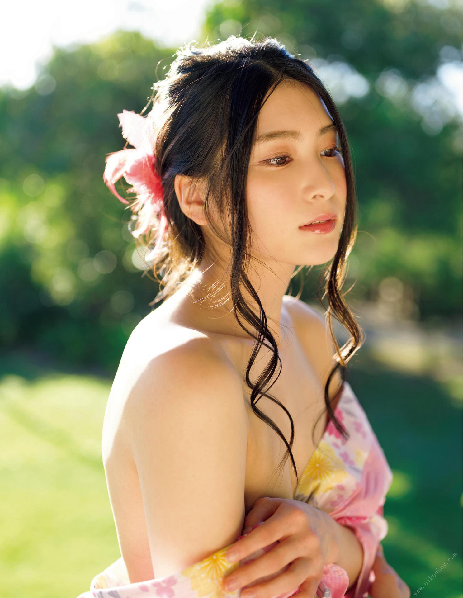 Suzu Honjo 本庄鈴, 写真集 Natural Beauty 豪華愛蔵版 Set.02 No.f19e1a