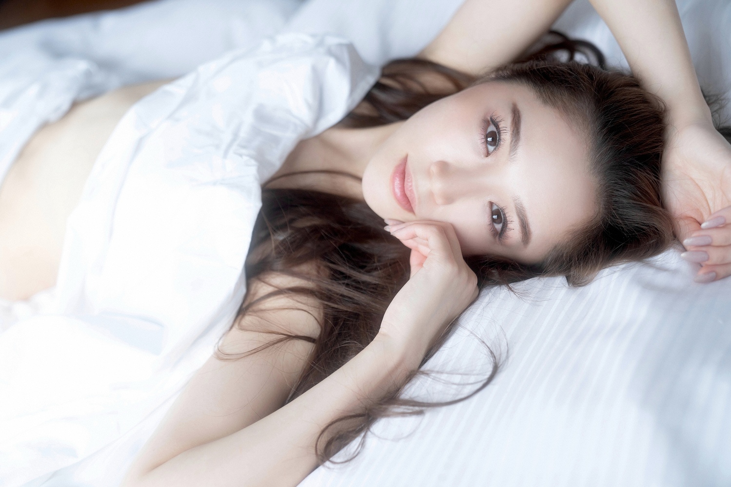 Anna Ishida 石田安奈, [Ys-Web] 2021.06 Vol.920 4th Week