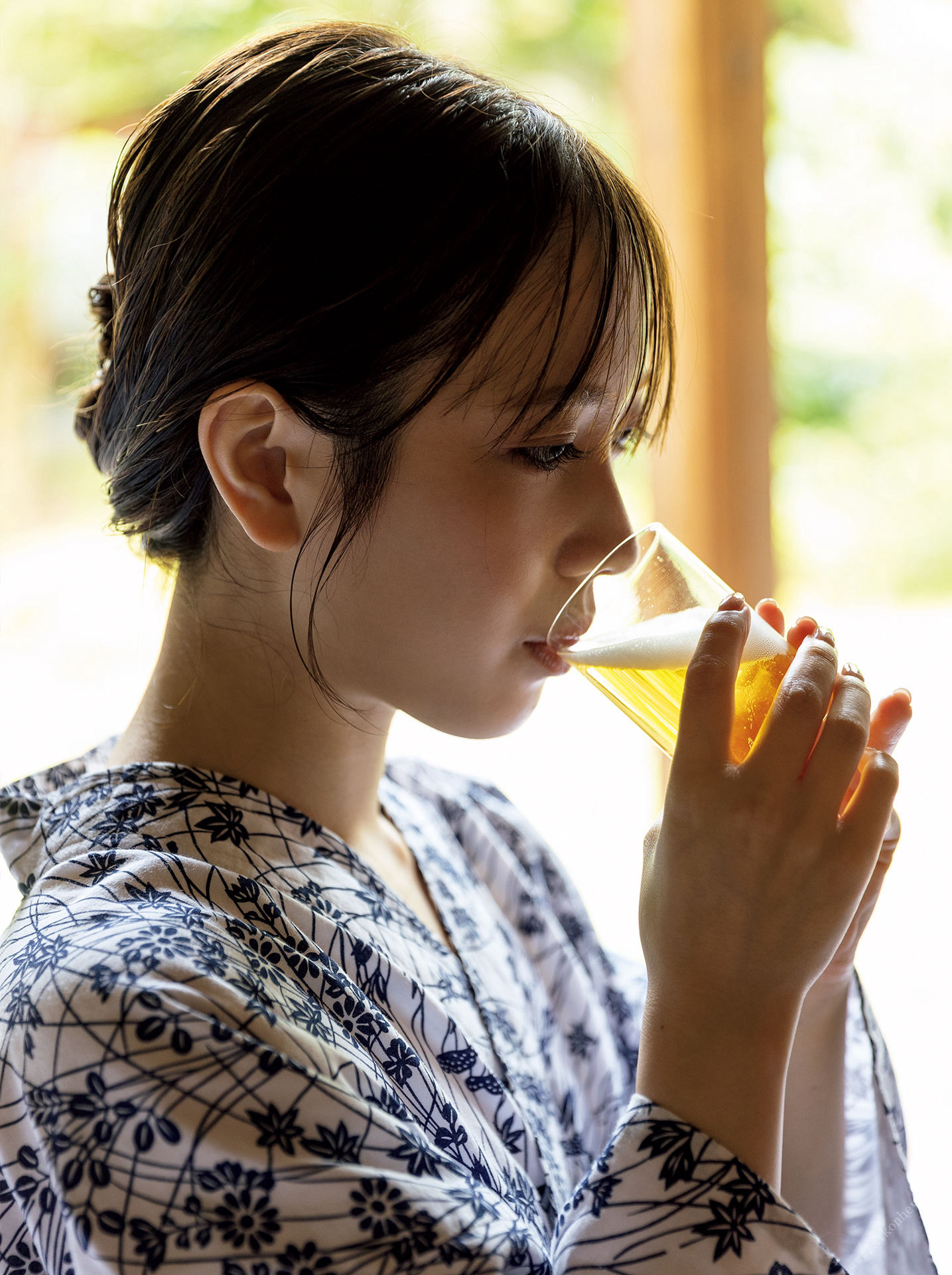 Yotsuha Kominato 小湊よつ葉, 写真集 「芽吹き」 Set.04 No.0fe510