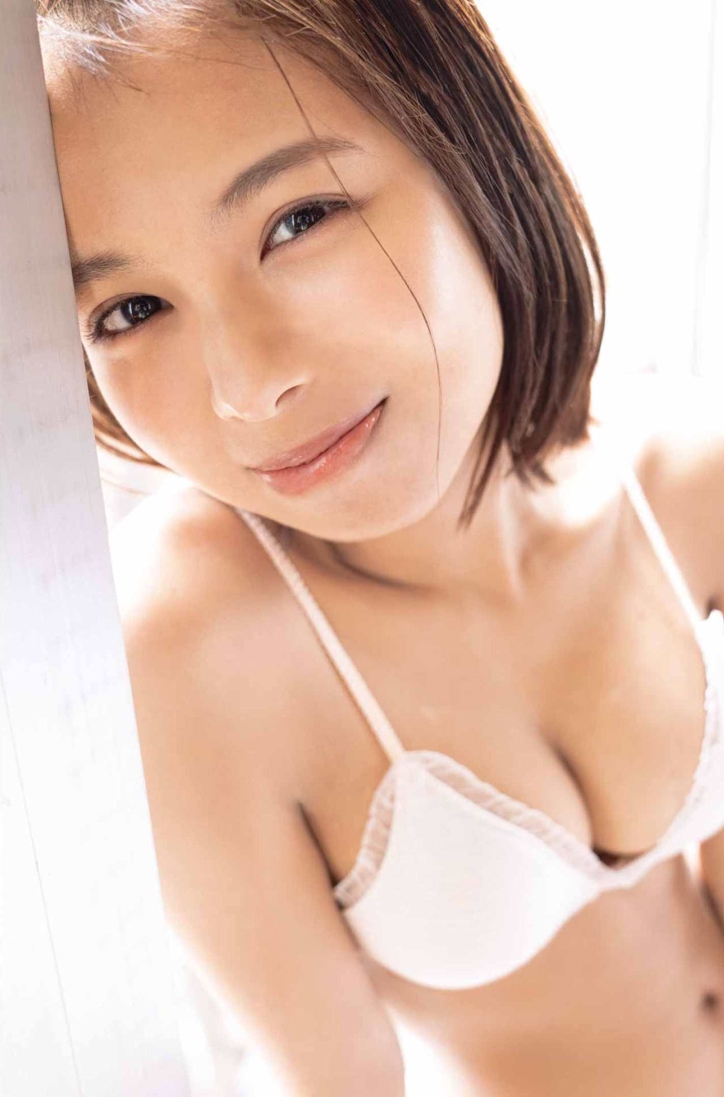 Amisa Miyazaki 宮崎あみさ, Young Gangan 2022 No.10 (ヤングガンガン 2022年10号)