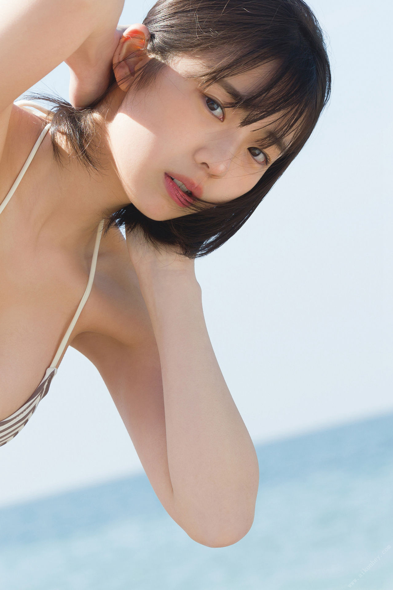 Hina Kikuchi 菊地姫奈, ＦＲＩＤＡＹデジタル写真集 「ネオ・フレッシュガール」 Vol.02 大増量１００ページ Set.02 No.05074f