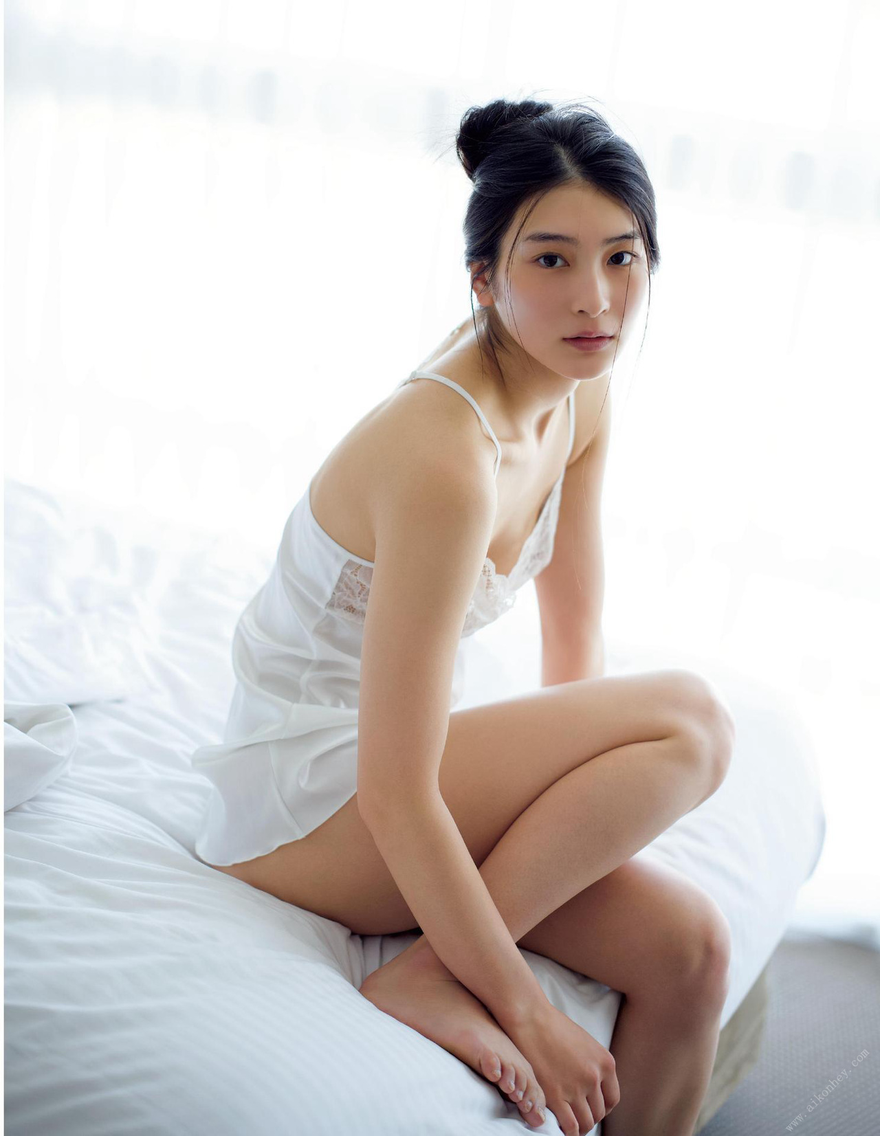 Suzu Honjo 本庄鈴, 写真集 Natural Beauty 豪華愛蔵版 Set.01 No.be7a75