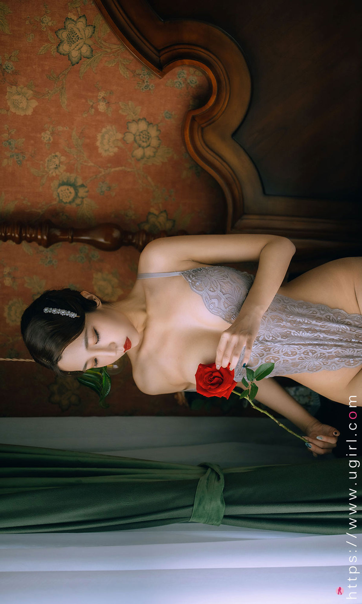 [爱尤物Ugirls] No.2193 Long-legged Yanyan retro mood