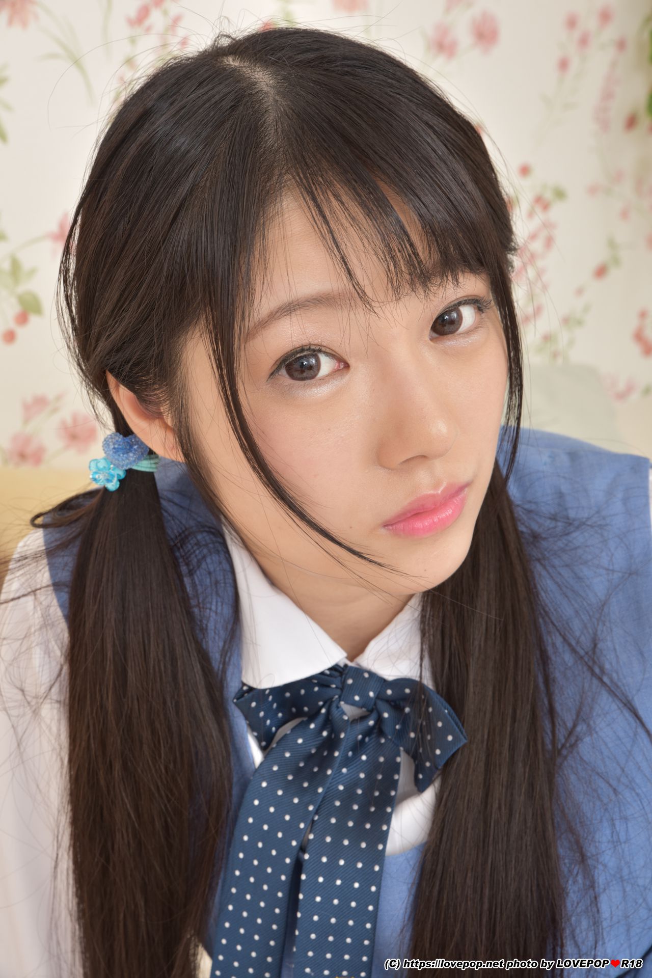 [LOVEPOP] Hana Souma Wants Real Flowers Photoset 04