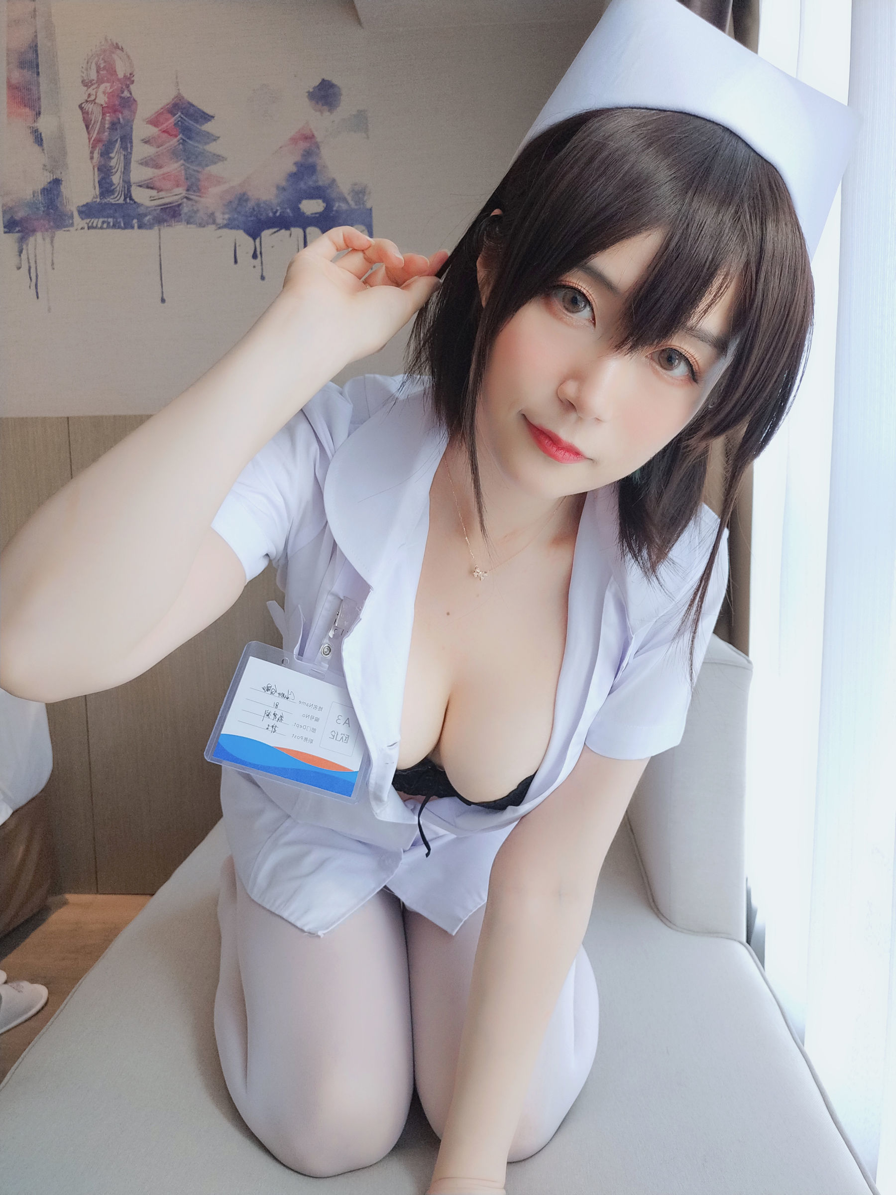 Silver 81 "Short Haired Little Nurse" [Cosplay Girl]