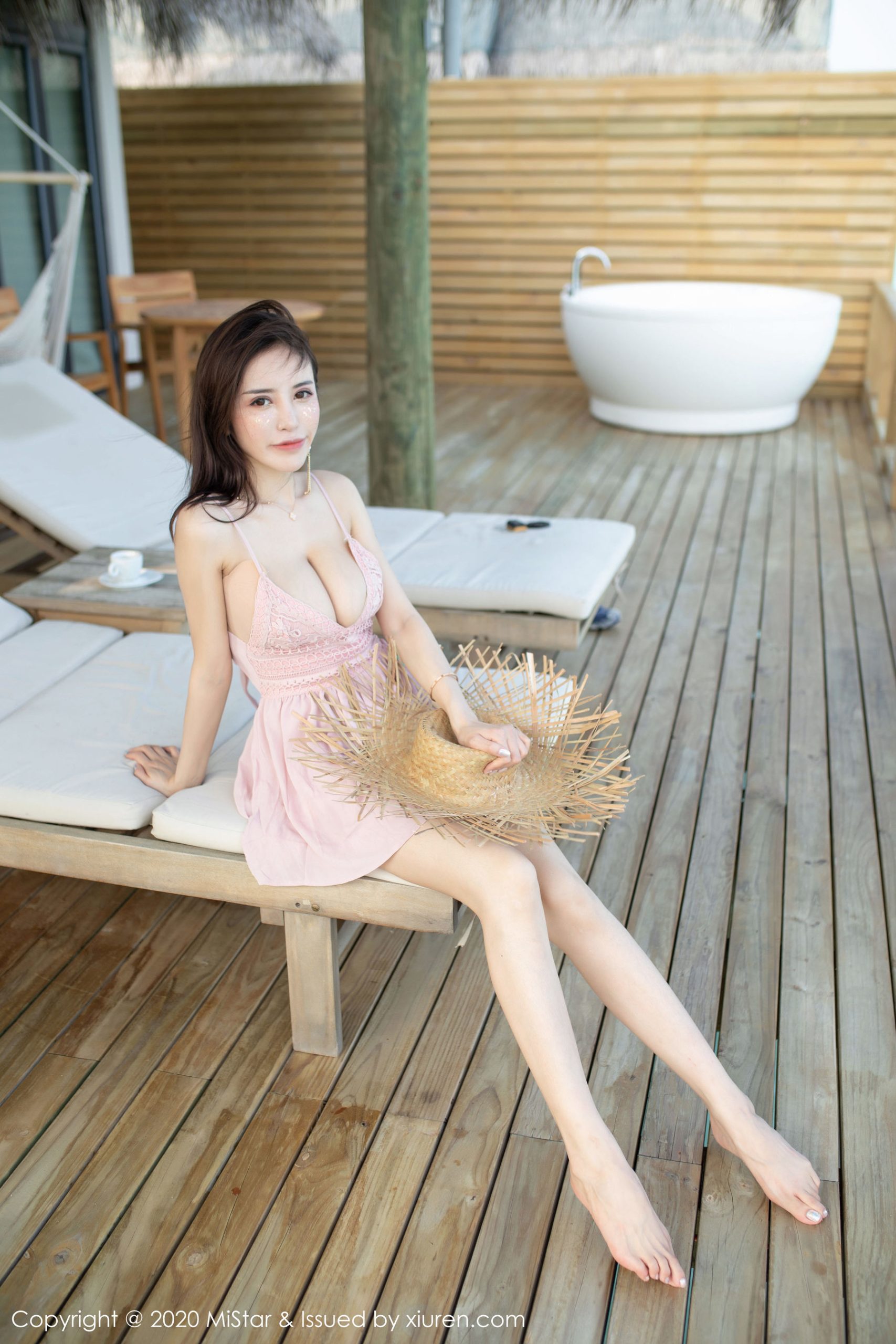 [迷妍社MiStar] Vol.324 Chen Siqi Art "Bright Beach Outdoor Shooting Series"