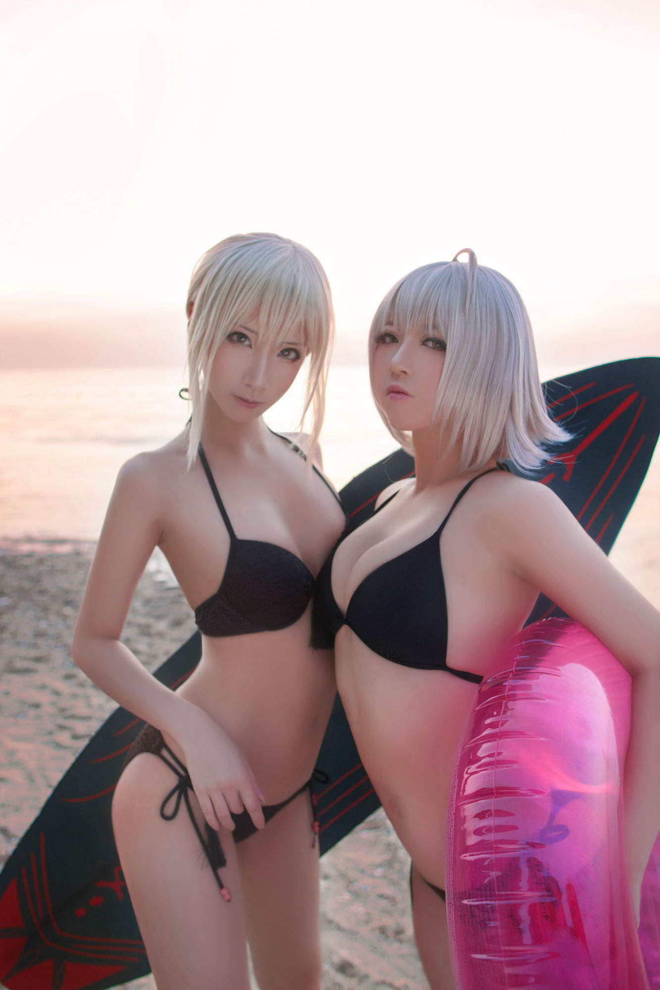 [Net Red COSER Photo] Banbanzi & Soso Sophia - Beach Swimwear