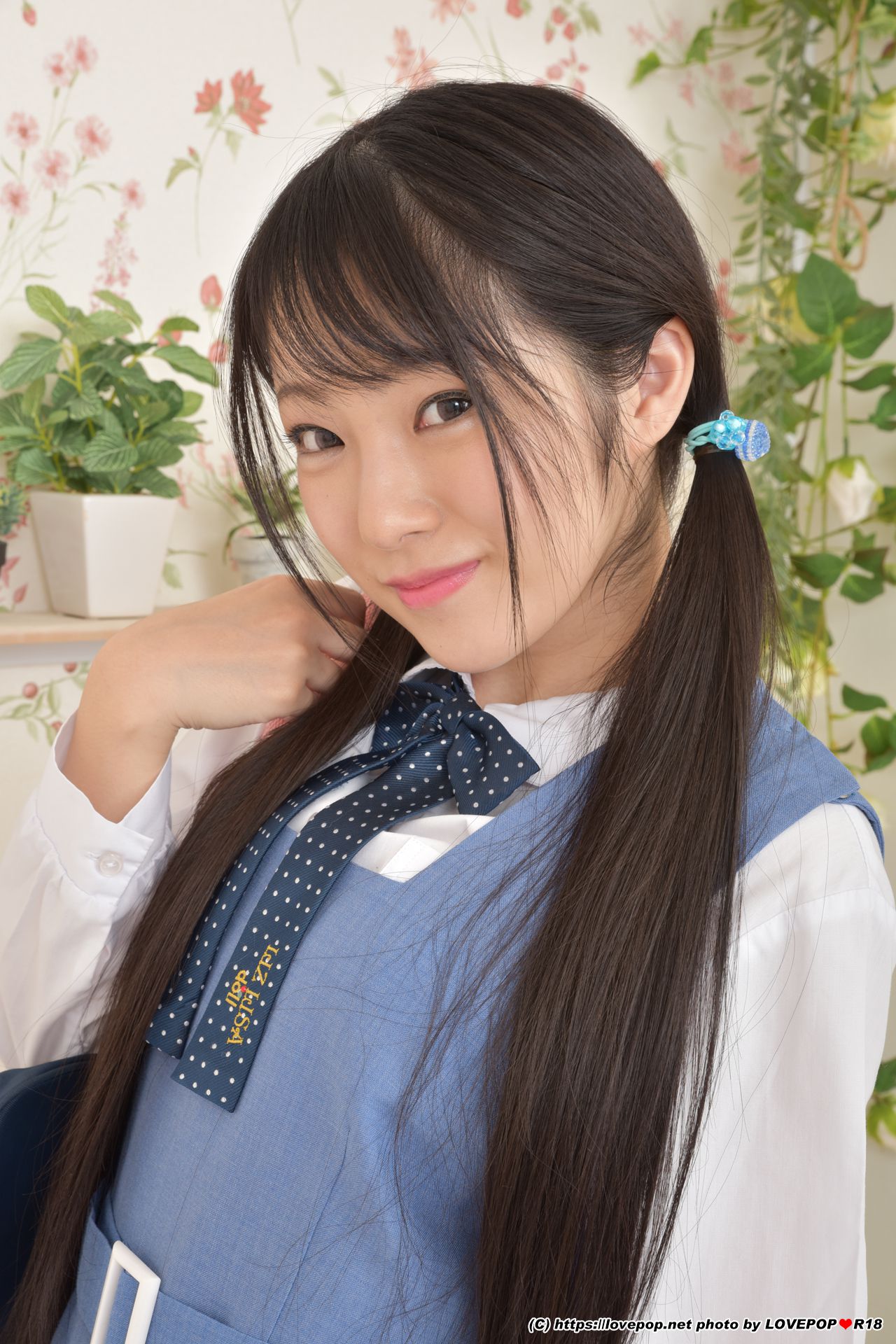 [LOVEPOP] Hana Souma Wants Real Flowers Photoset 04