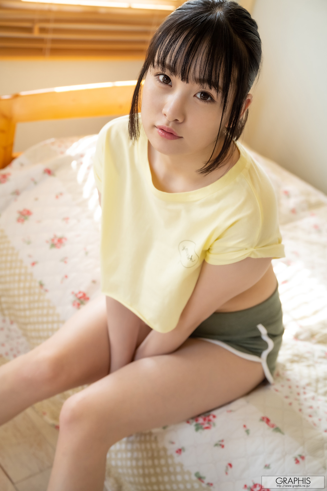 Suzu Akane 愛宝すず, [Graphis] Gals “Artless ” Vol.03 No.3c9a06