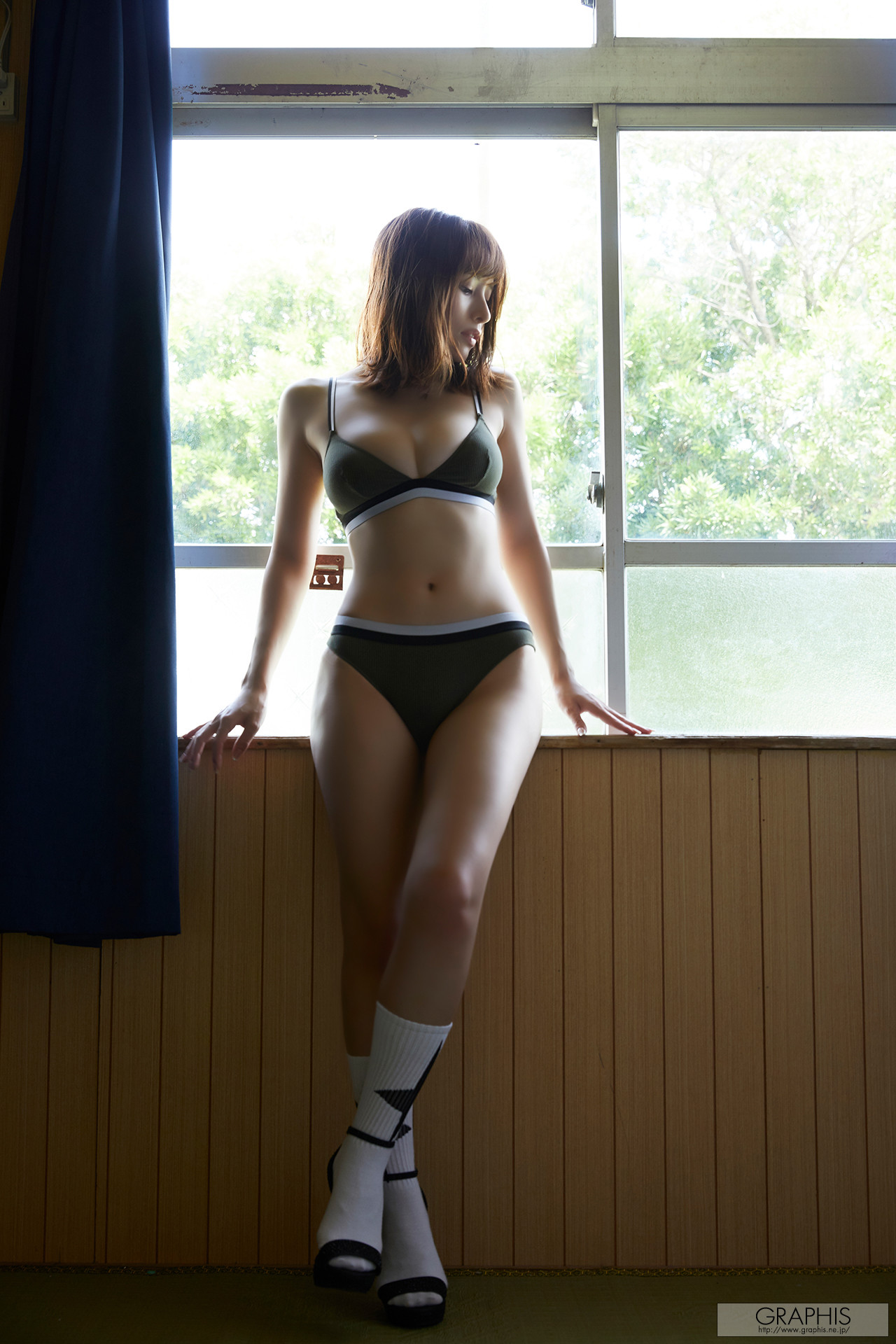 Mayuki Ito 伊藤舞雪, [Graphis] Gals 「MORE」 Vol.07 No.675010