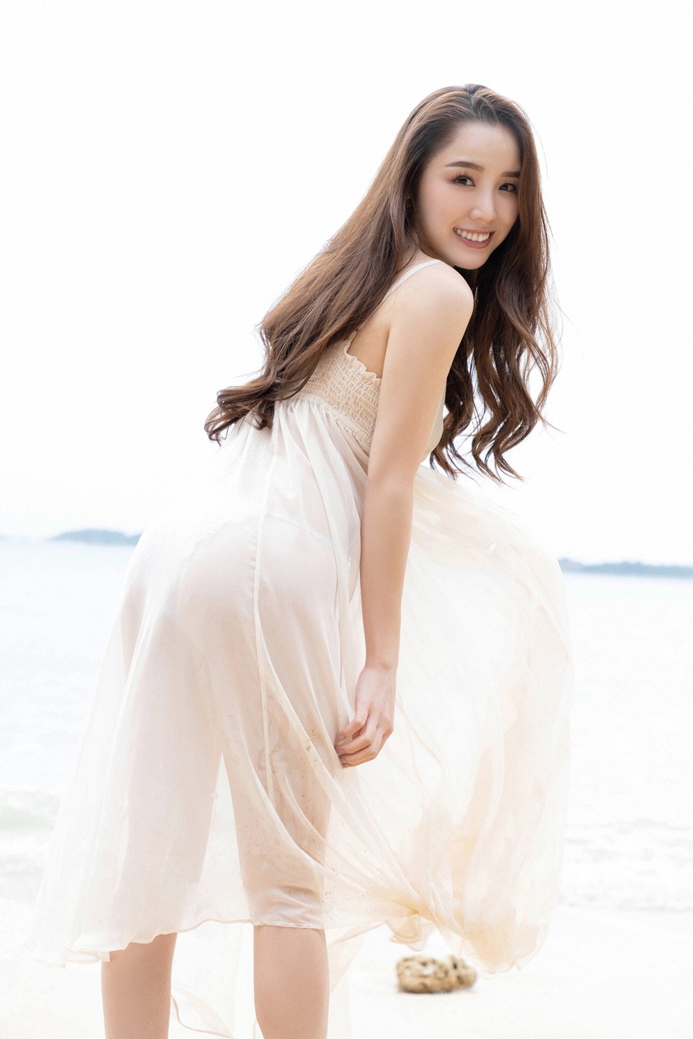 Anna Ishida 石田安奈, [Ys-Web] 2021-06 Vol.920 1st Week