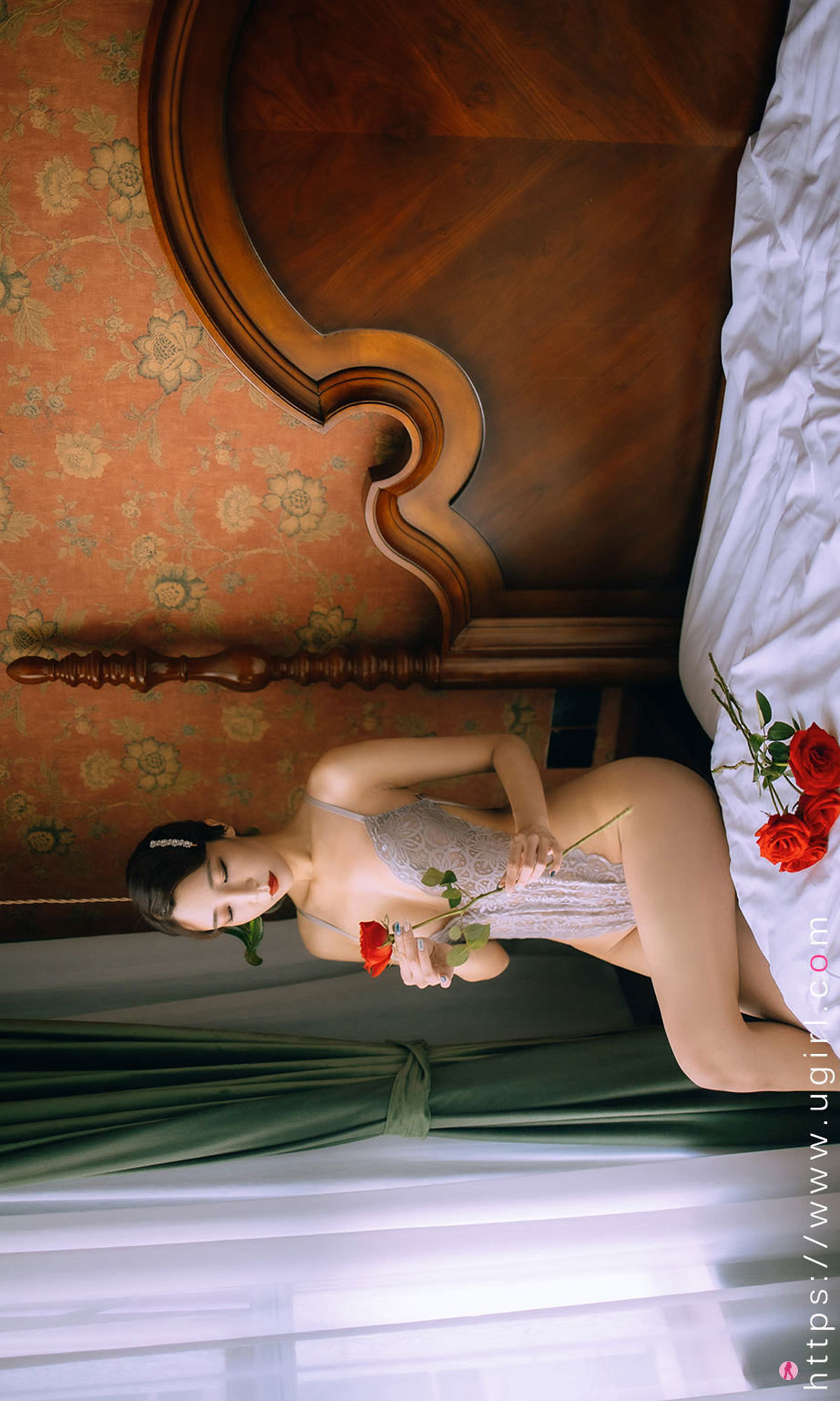 [爱尤物Ugirls] No.2193 Long-legged Yanyan retro mood