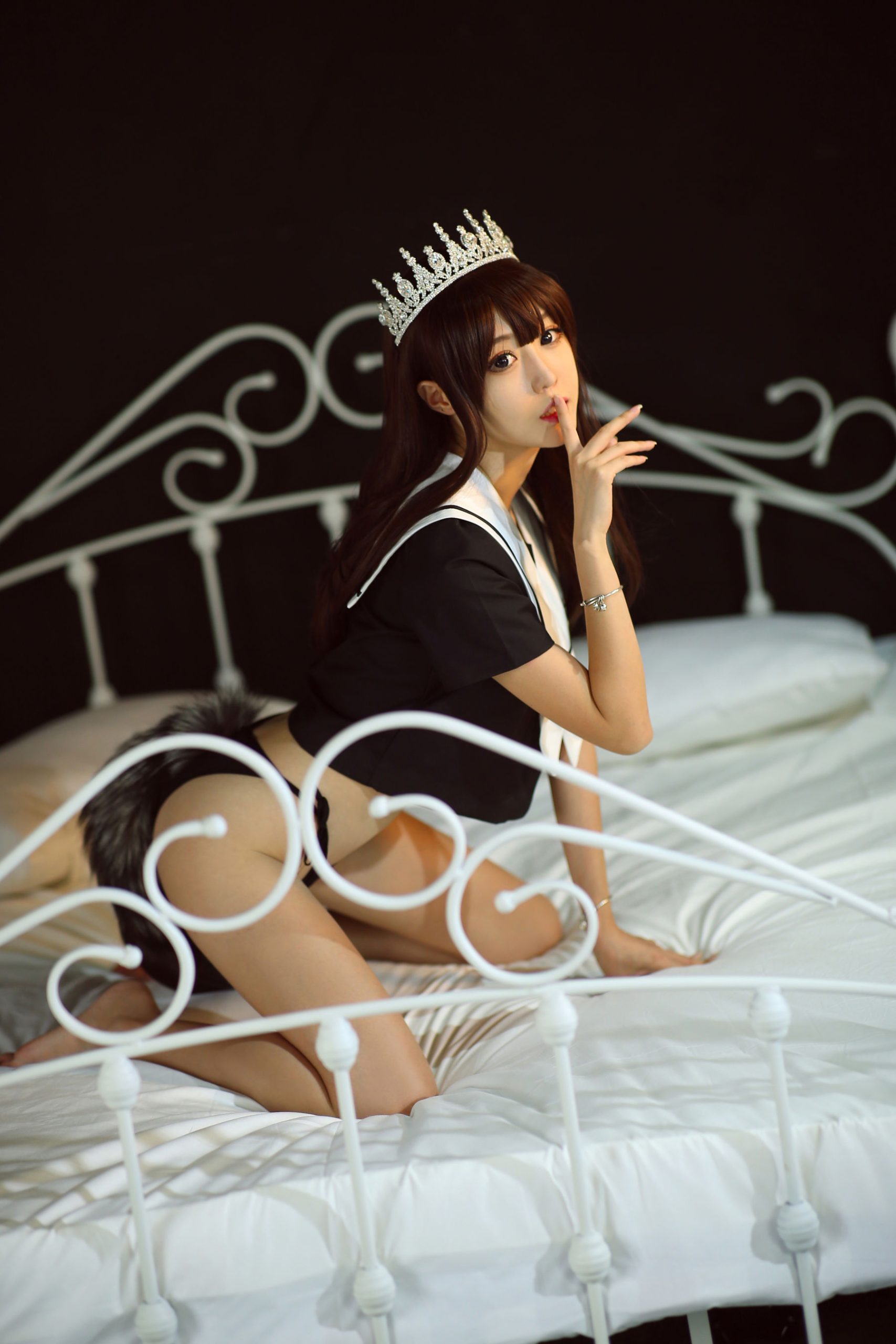 [COS Welfare] Douyu anchor Cai Ni - Crown