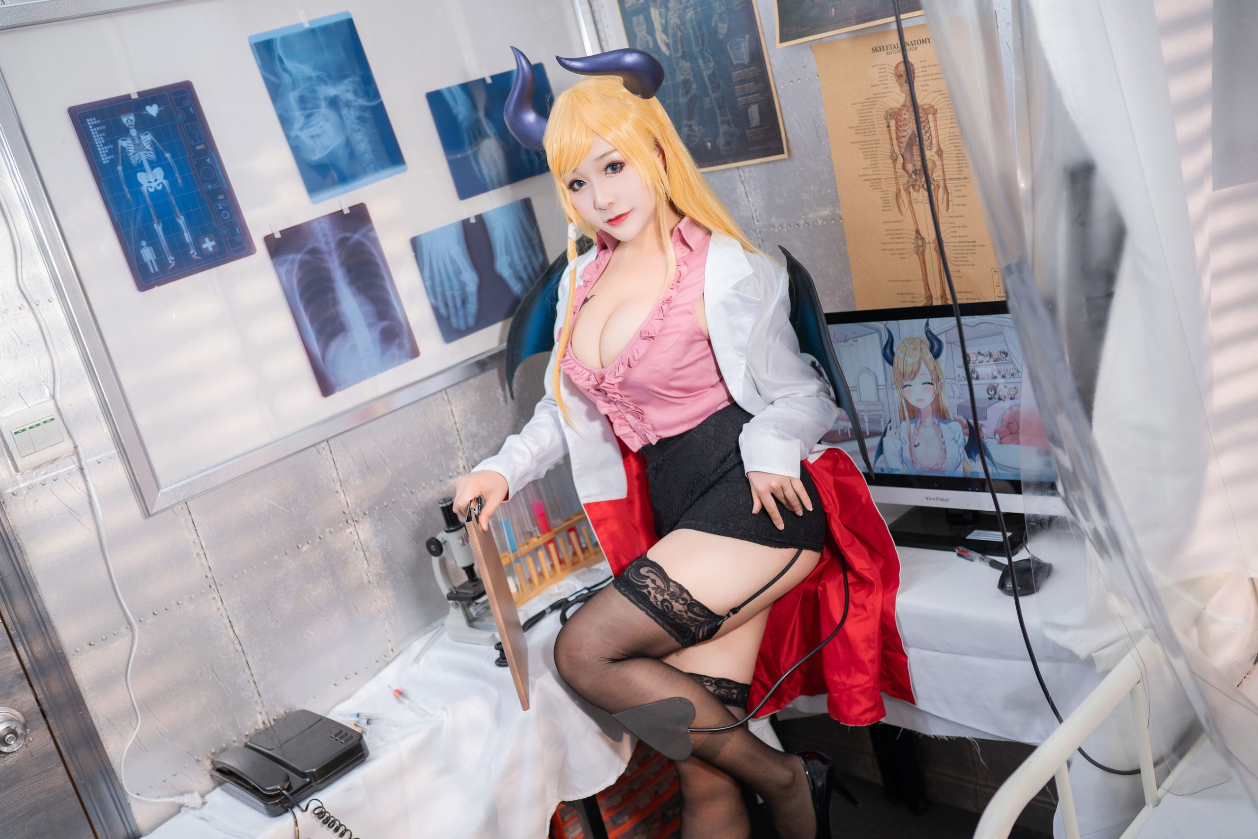 [网红Coser] Miido "Teacher Qiao Ke"