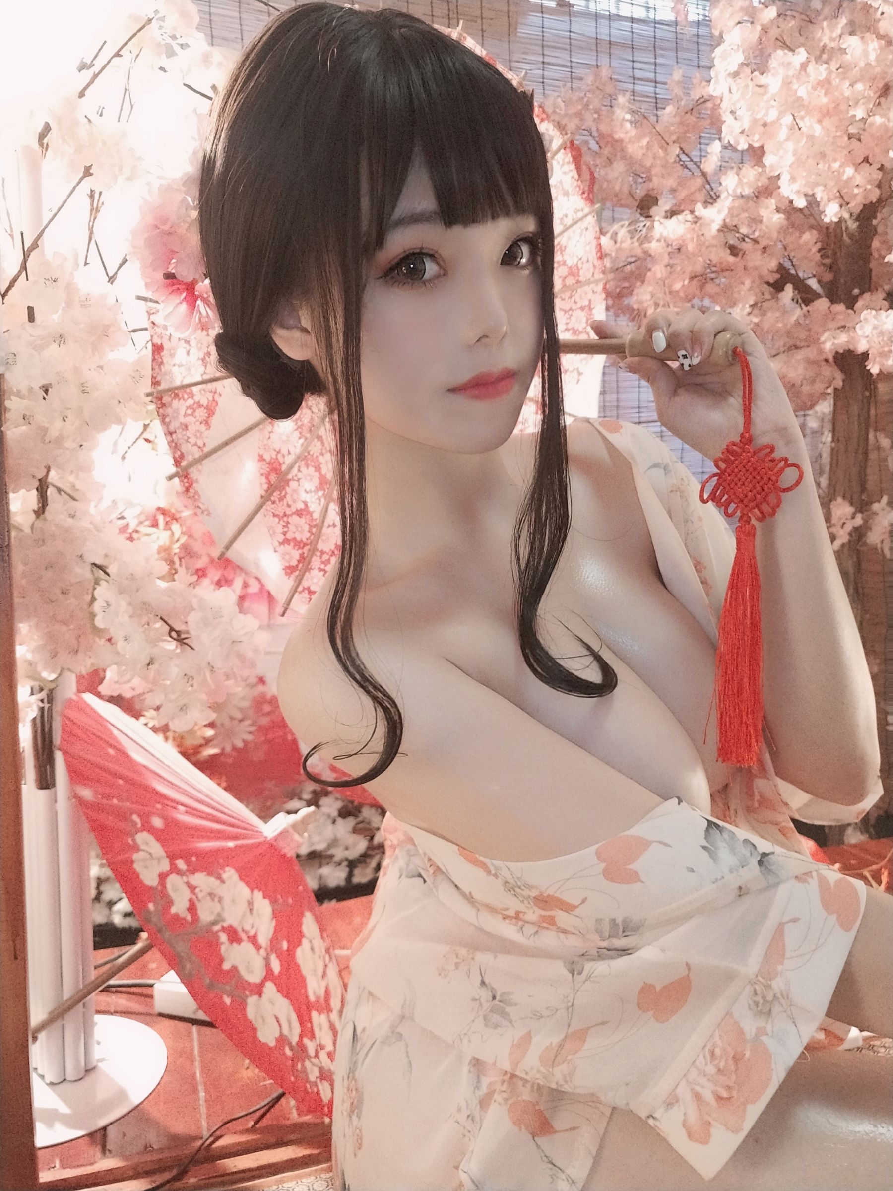 [Cosplay] Cute Miss Sister Honey Cat Qiu - Bath Girl