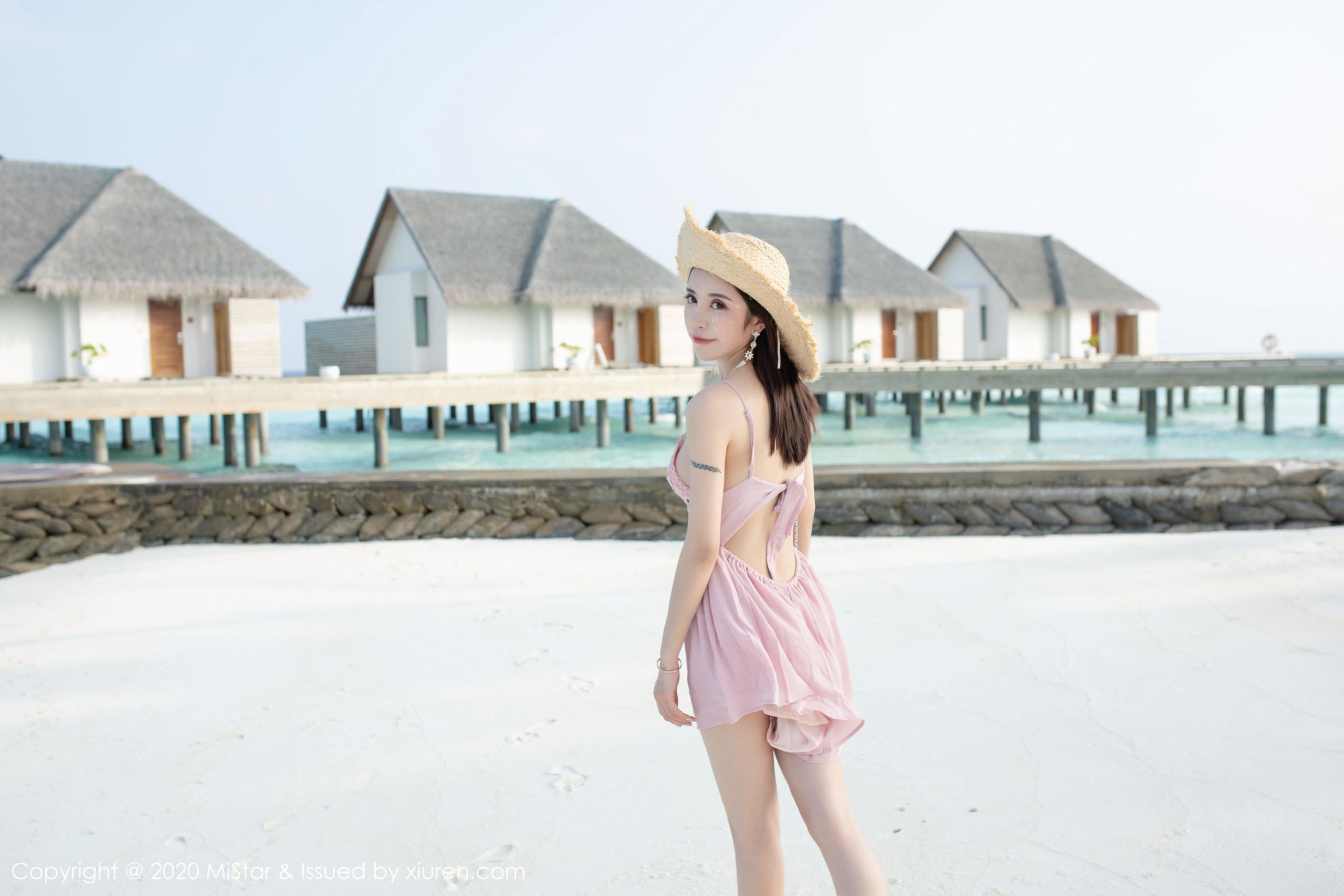 [迷妍社MiStar] Vol.324 Chen Siqi Art "Bright Beach Outdoor Shooting Series"