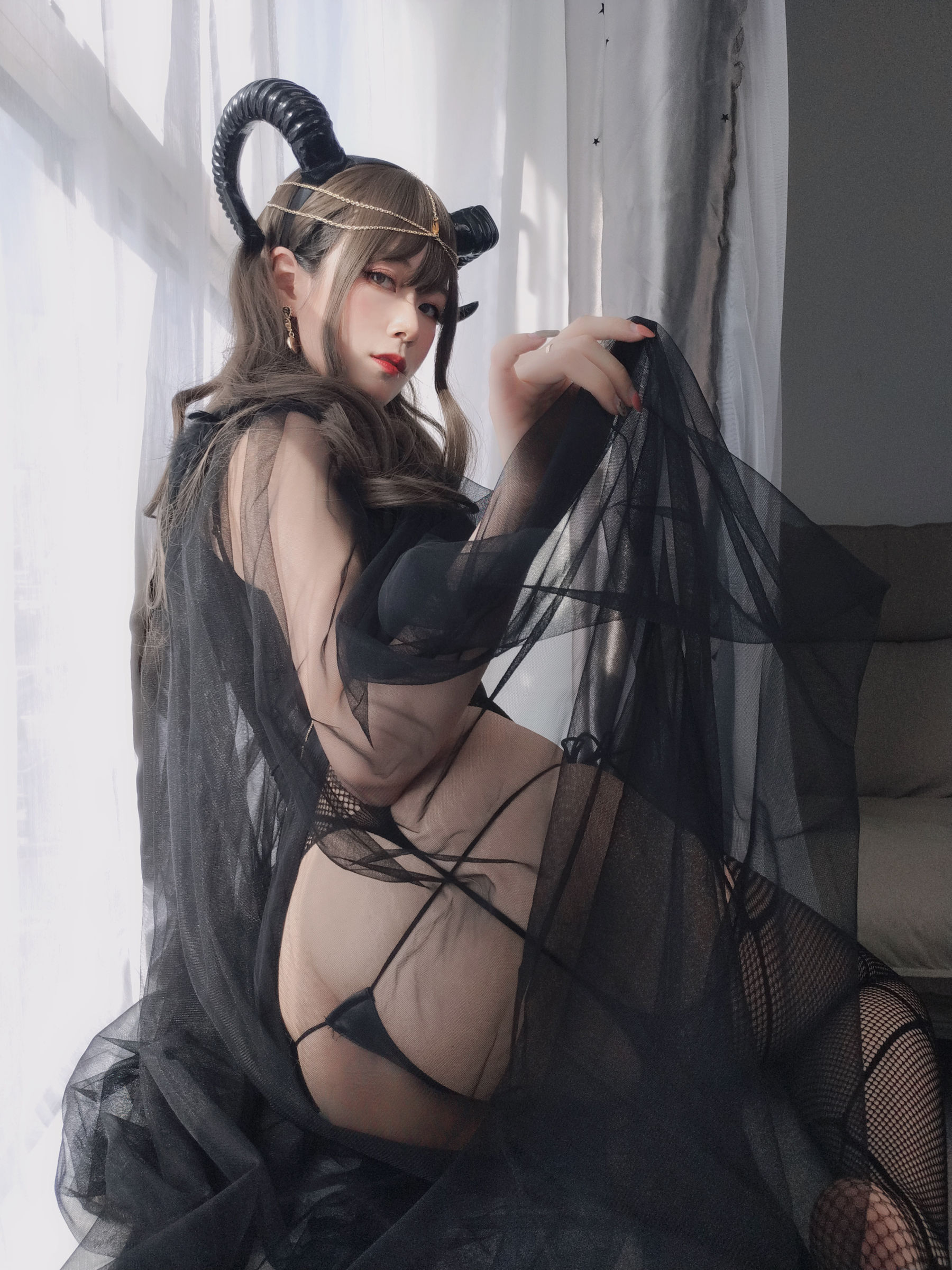 Miss Coser Silver "Black Mountain Succubus"