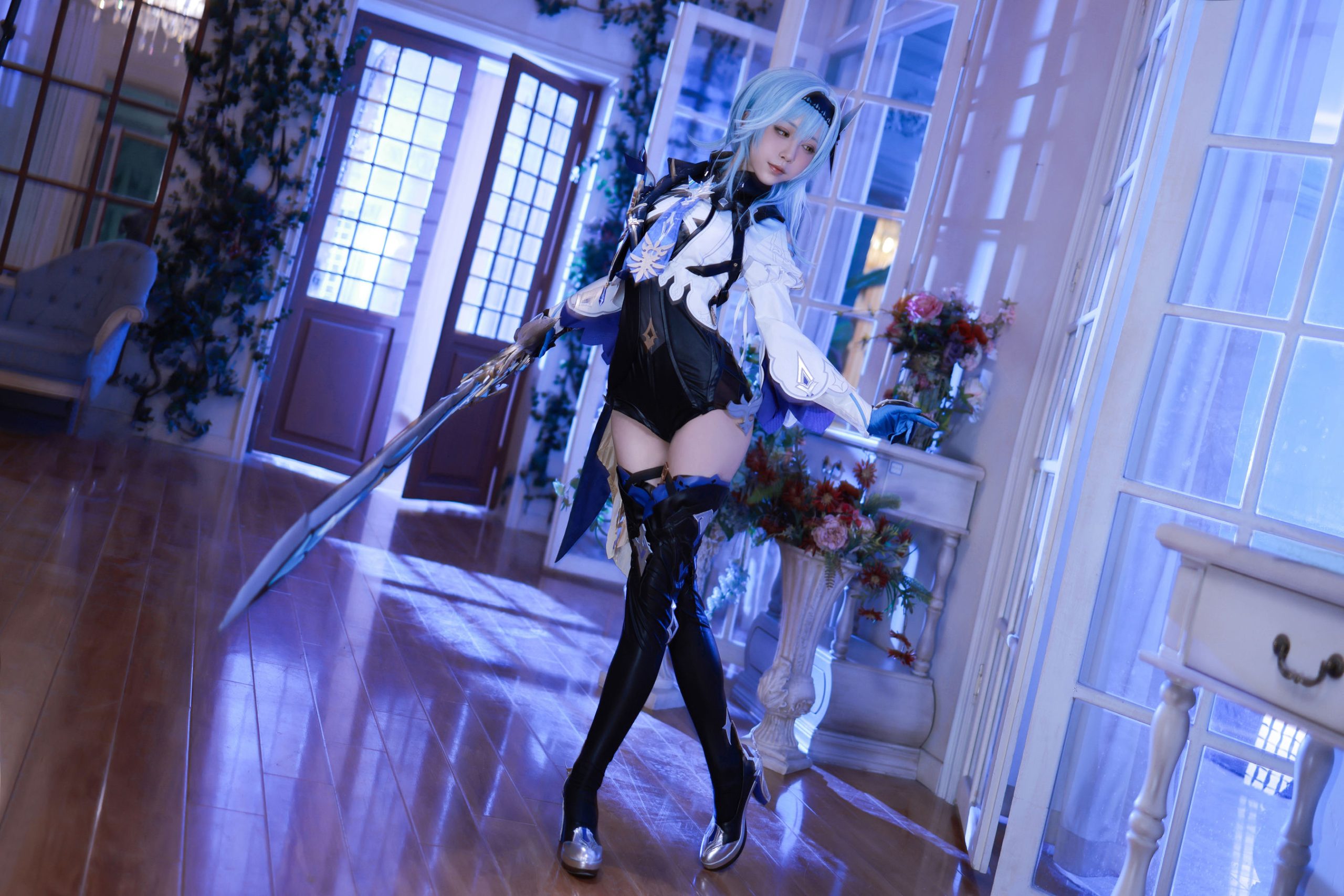 [Internet celebrity COSER photo] Anime blogger Shui Miao aqua - original god Yura original