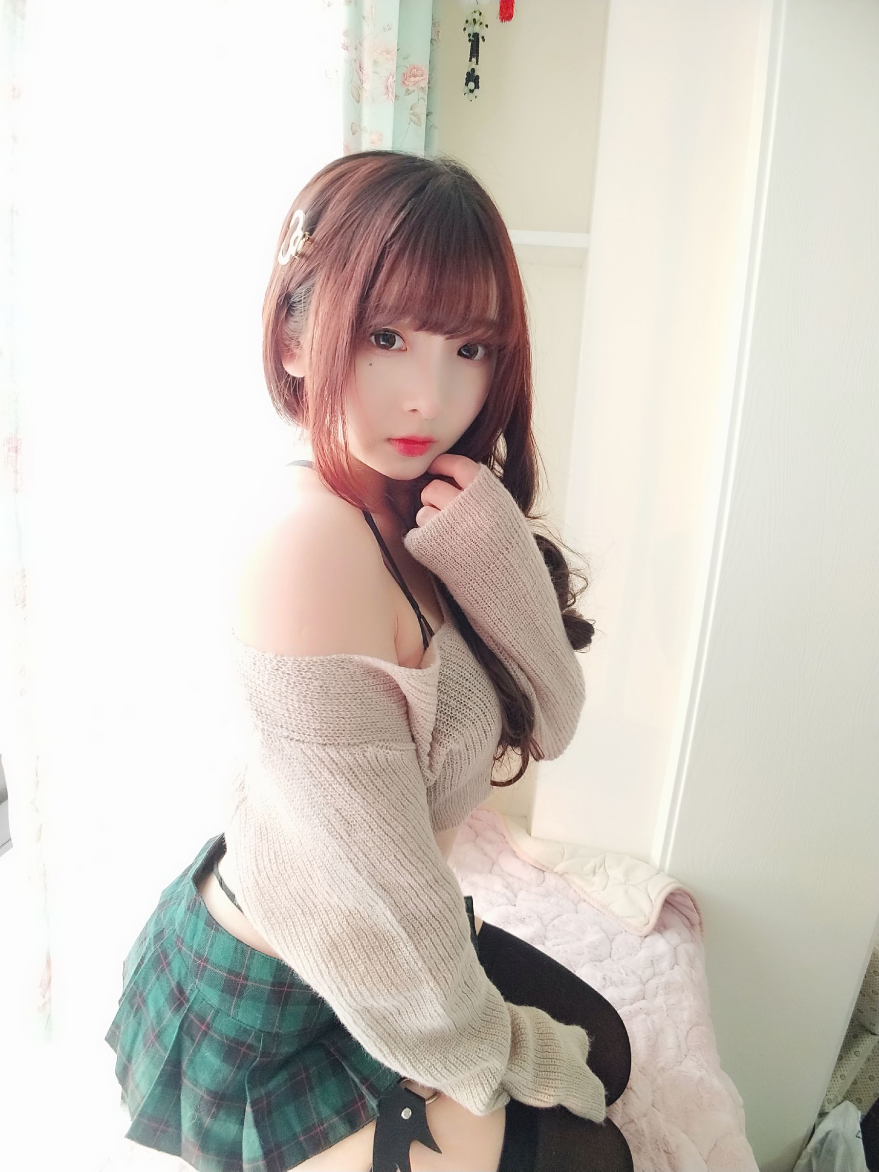 [Cosplay Photo] Two-dimensional beauty Furukawa kagura - sexy sweater