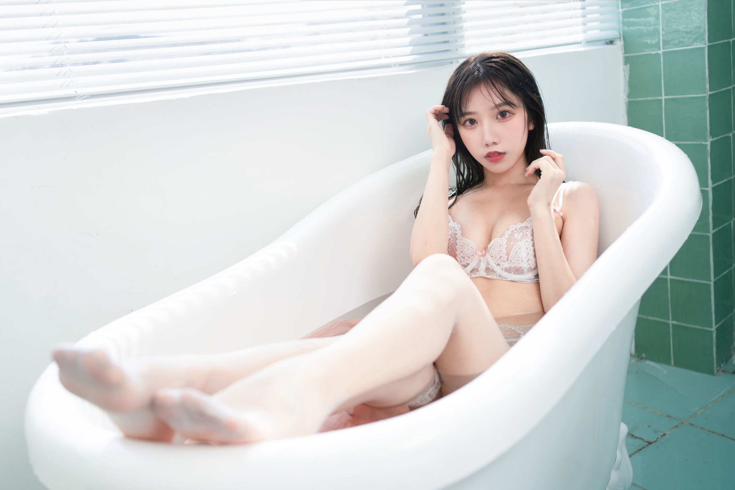 [Internet celebrity COSER photo] Anime blogger Guobaa sauce w - bathtub