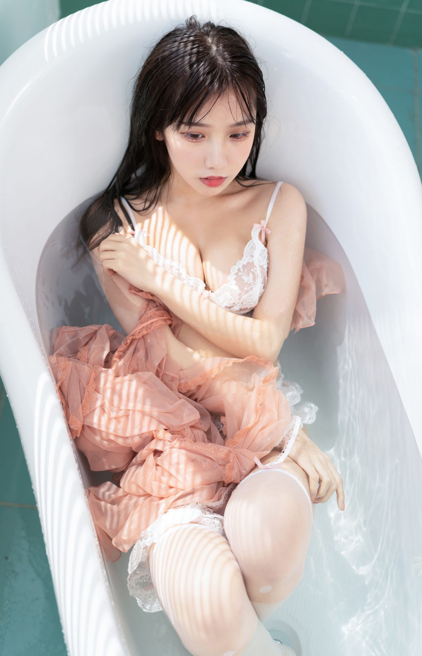 [Internet celebrity COSER photo] Anime blogger Guobaa sauce w - bathtub