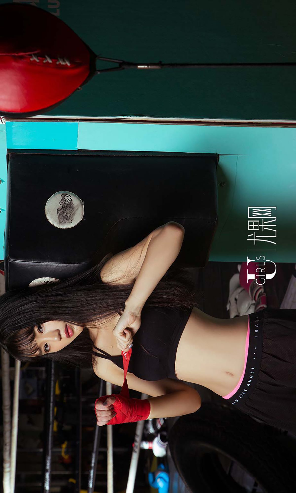 Mikka/Ning Xiner/Ran Huahua/Xiao Chenchen/Sunky wang "Fist Color" [爱优物Ugirls] No.482