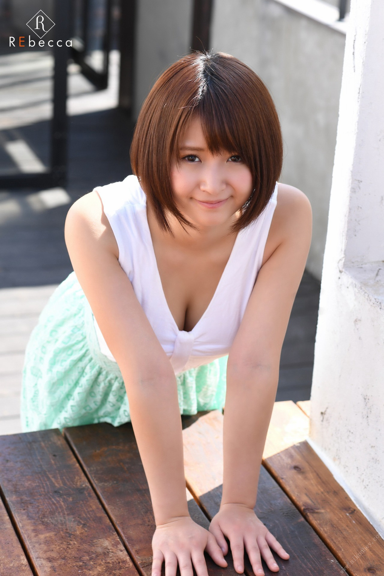 Yuuri Fukada 深田結梨, Rebecca 写真集 「Yuuri Deep Impact」 Set.01 No.09ae59