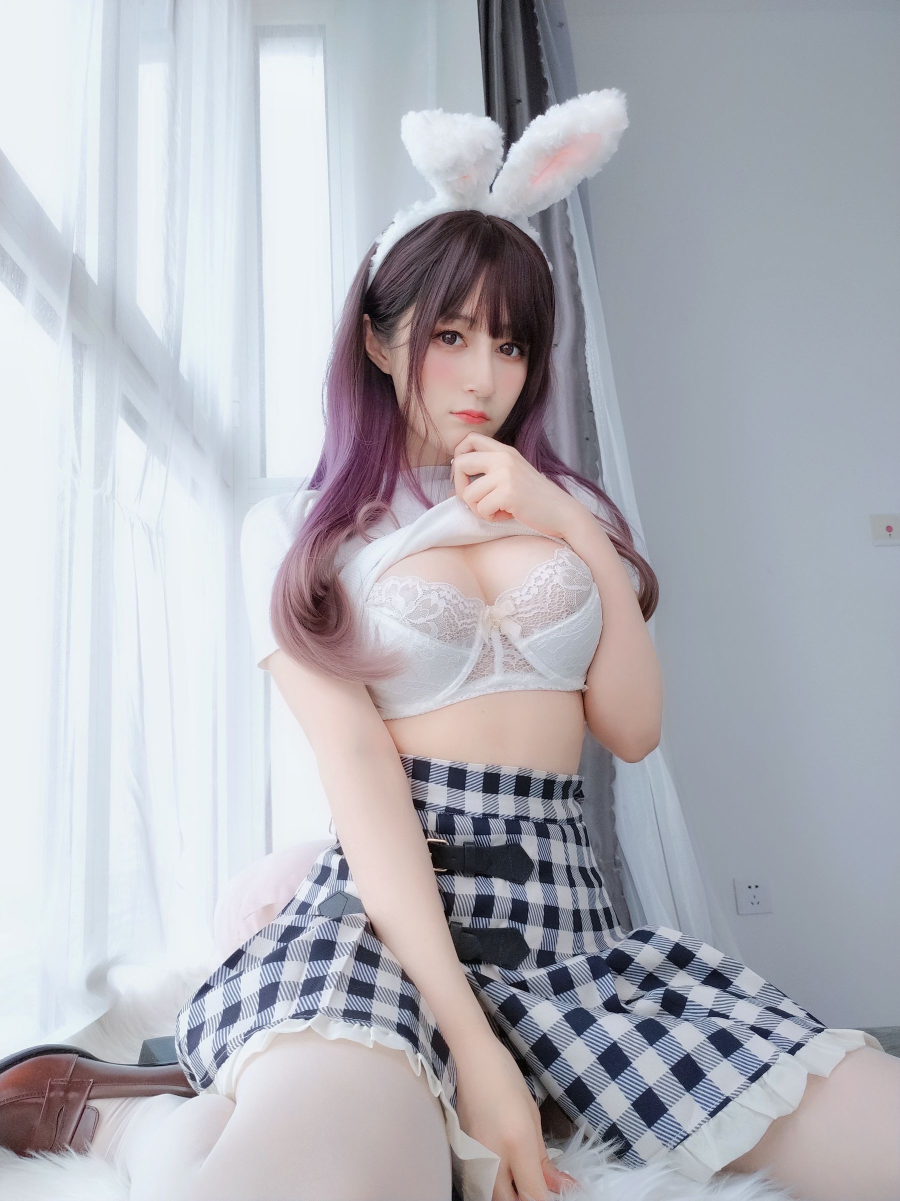 [Welfare COS] Miss Coser Baiyin - White Silk Bunny