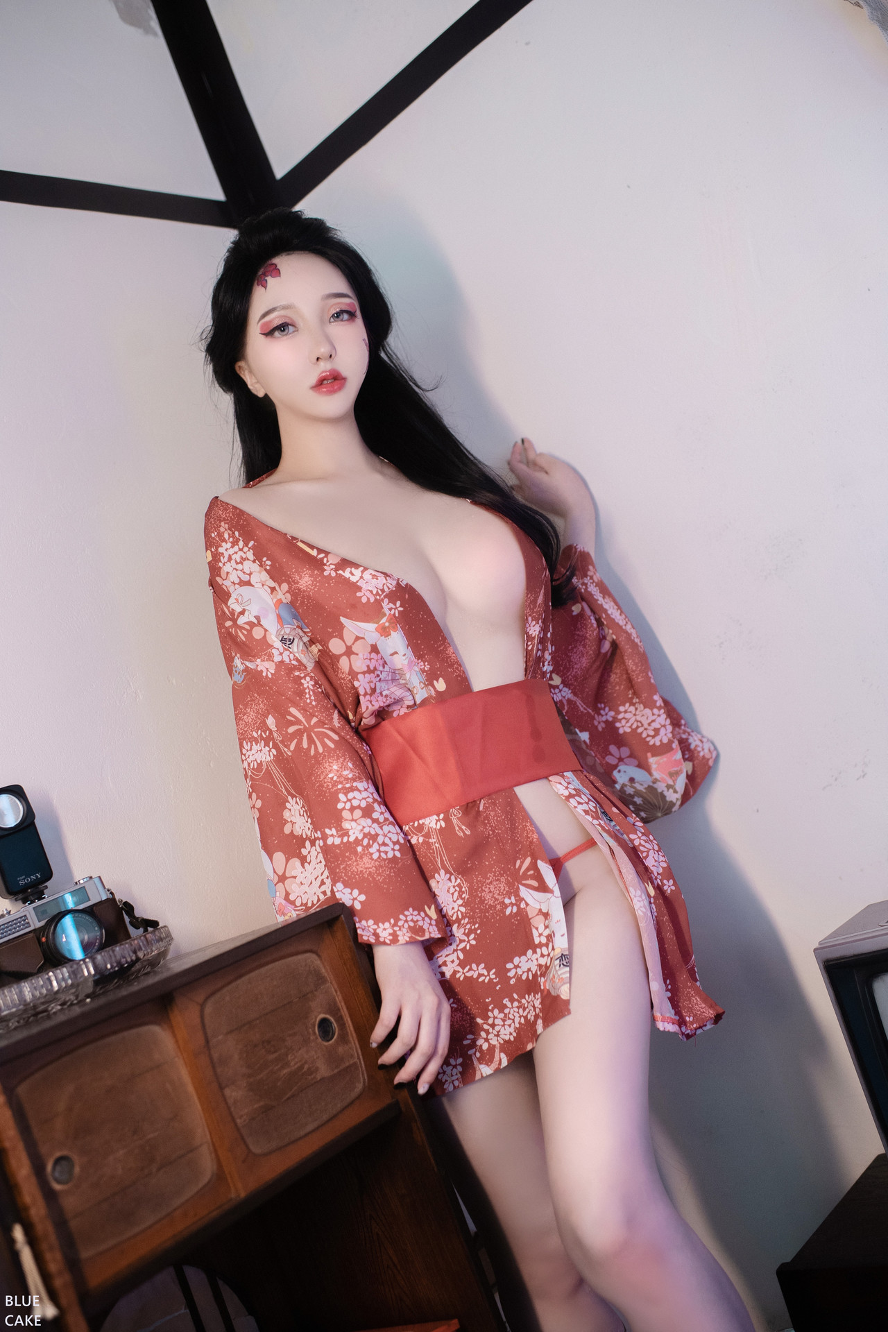 Son Yeeun 손예은, [BLUECAKE] RED ONI – Set.02