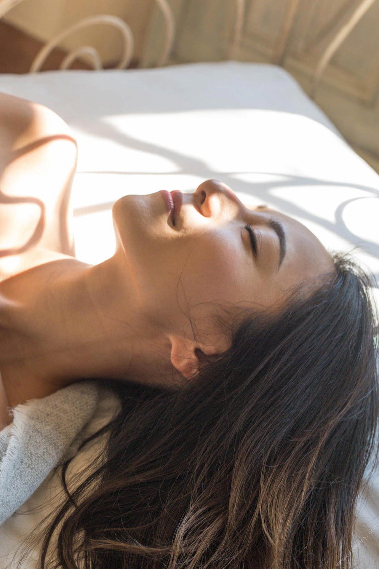 Mika Mifune 三船美佳, 週刊ポストデジタル写真集 「奇跡のボディ」 Set.01