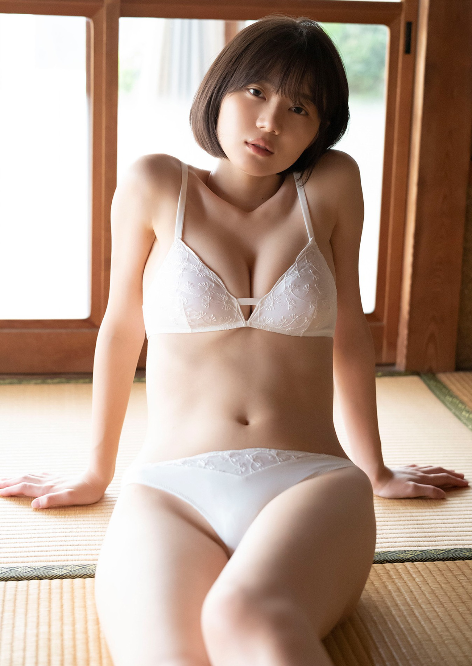 Ikechan いけちゃん, Young Jump 2022 No.47 (ヤングジャンプ 2022年47号)