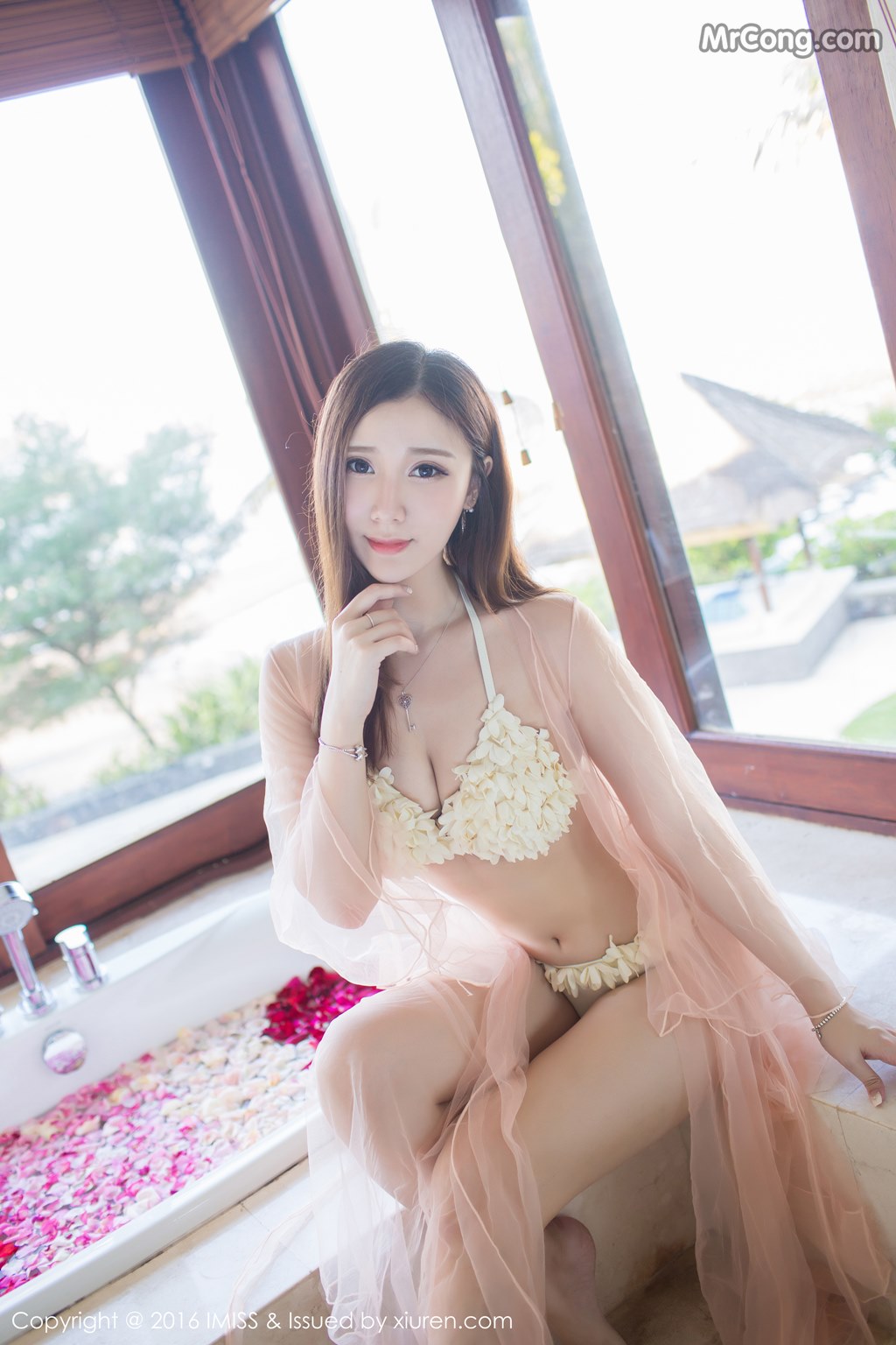 IMISS Vol.102: Model Miao Miao (淼淼 萌萌 哒) (50 photos) No.f0502c