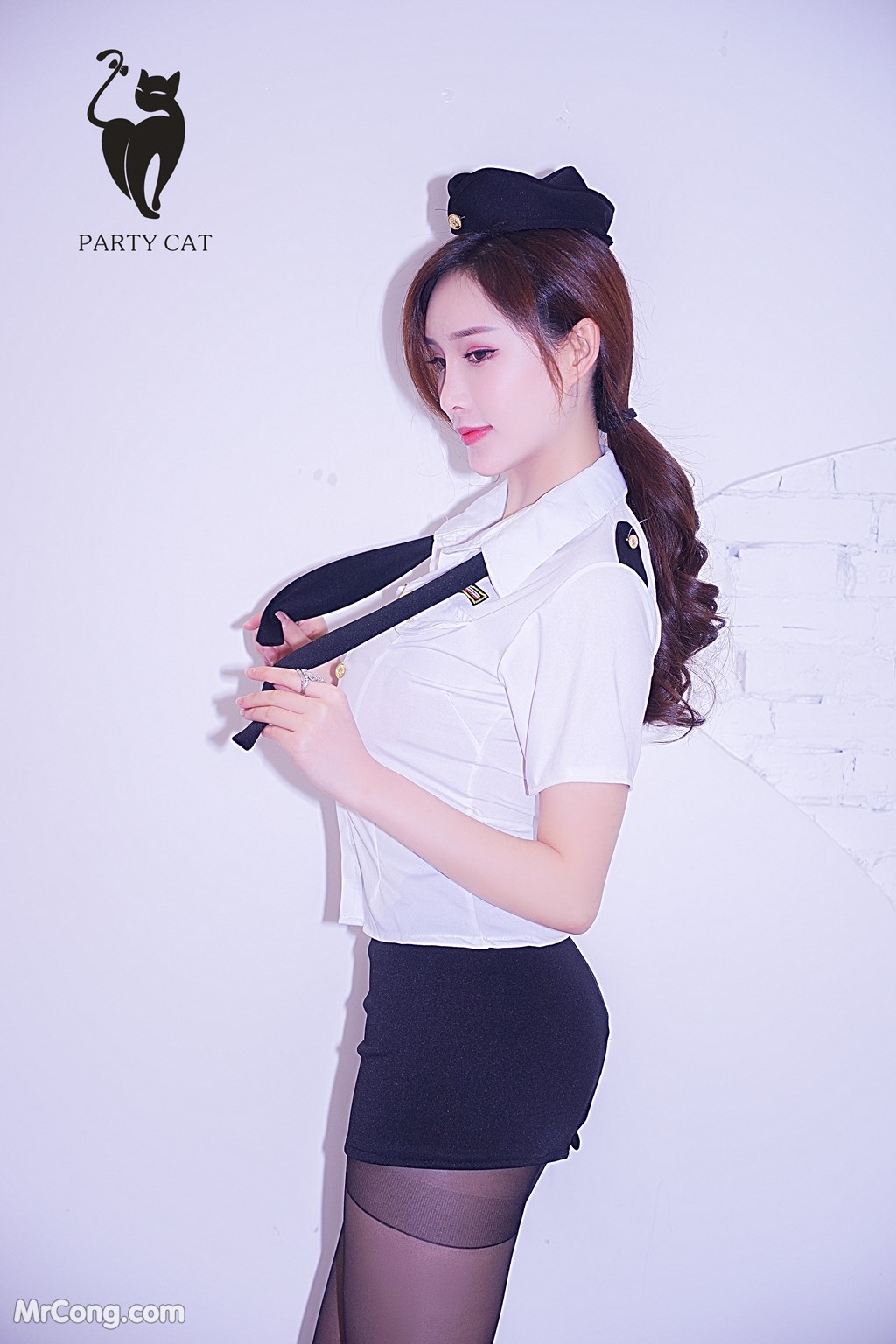 PartyCat Vol.065: Model 土肥 圆 矮 挫 穷 (Tu Fei Yuan Ai Cuo Qiong) (50 photos) No.a1bd24