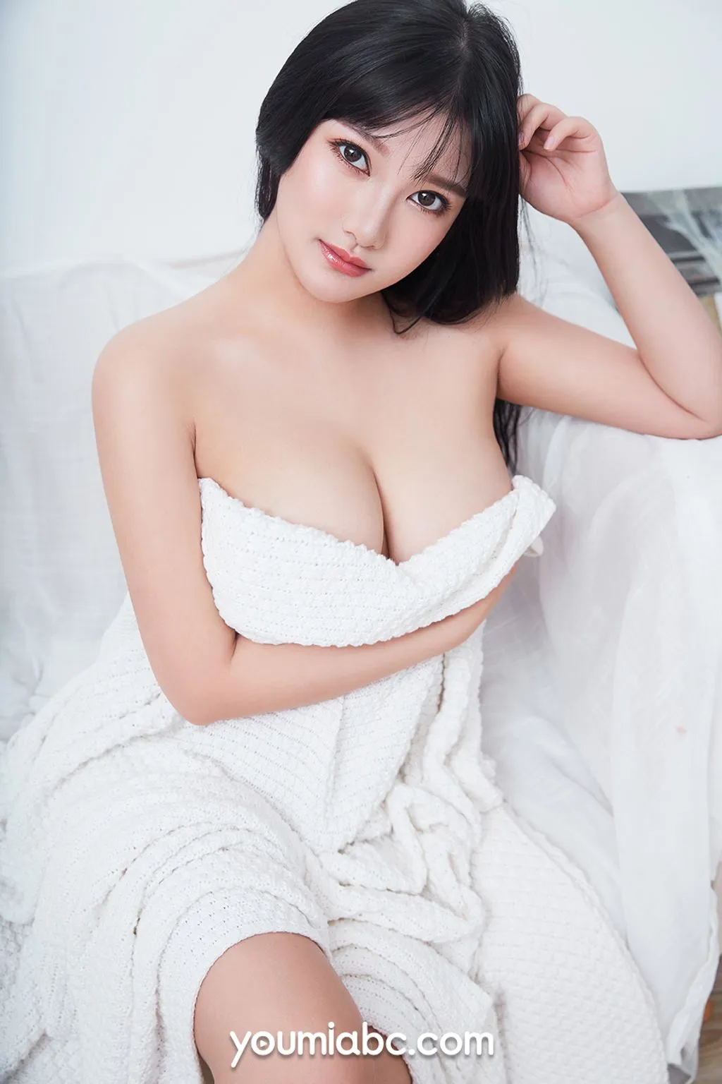 YouMi 尤 蜜 2019-10-28: Xiao You Nai (小 尤奈) (49 photos) No.4dbf70