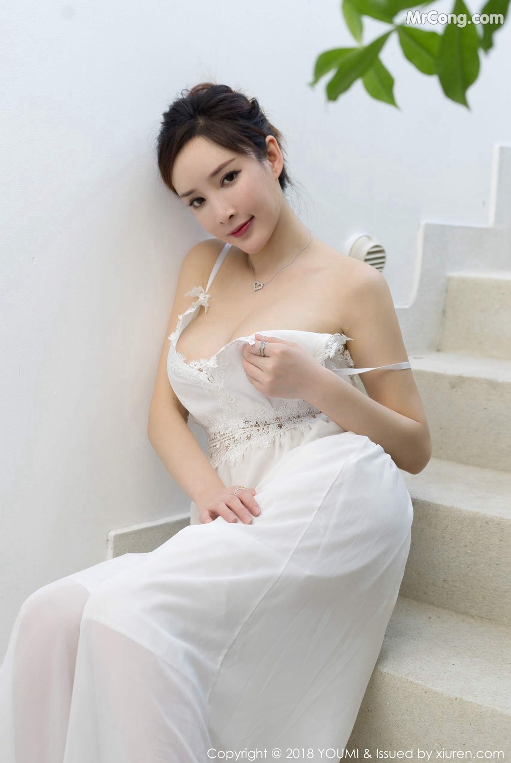 YouMi Vol.168: Model 土肥 圆 矮 挫 丑 黑 穷 (43 pictures) No.269f3a