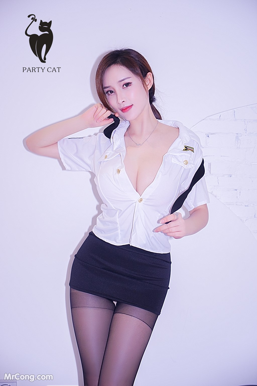 PartyCat Vol.065: Model 土肥 圆 矮 挫 穷 (Tu Fei Yuan Ai Cuo Qiong) (50 photos) No.a1bd24