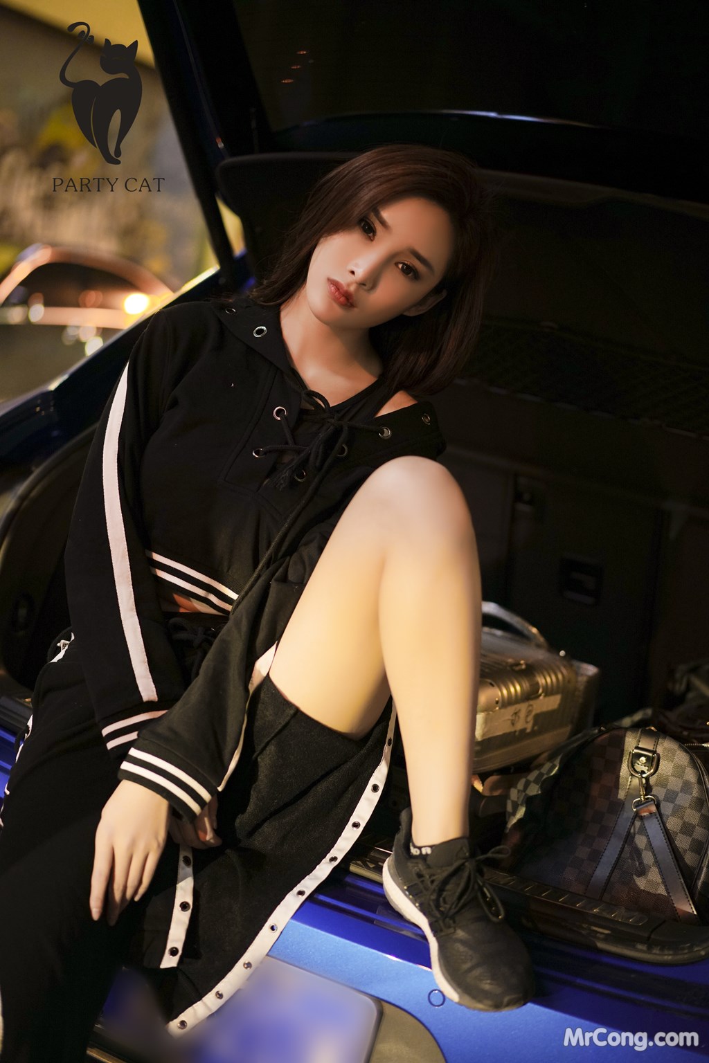 PartyCat Vol.010: Model 土肥 圆 矮 挫 穷 (41 photos) No.caf8b1