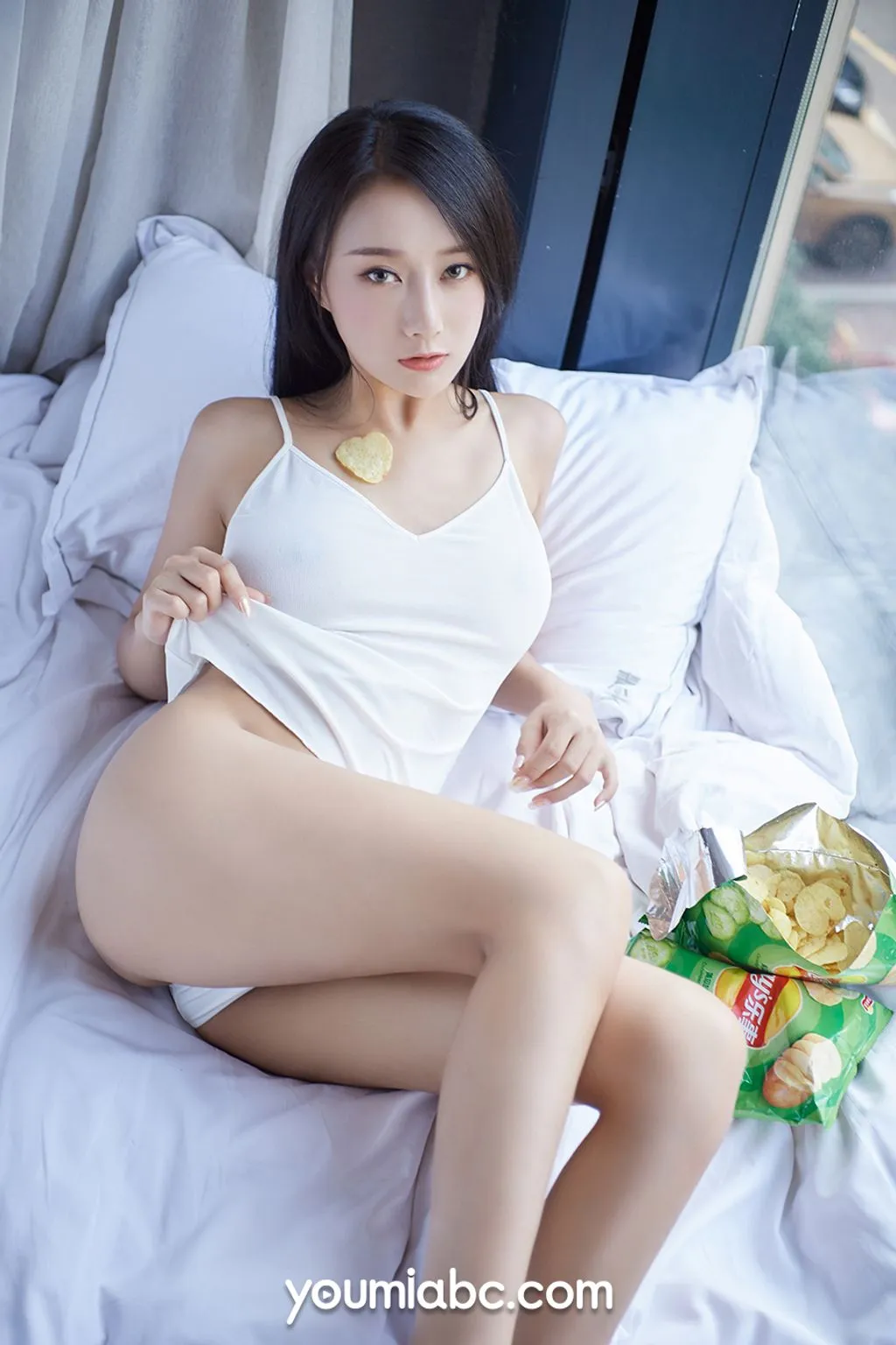 YouMi 尤 蜜 2019-12-01 He Jia Ying (何嘉颖) (28 pictures) No.bc45c2