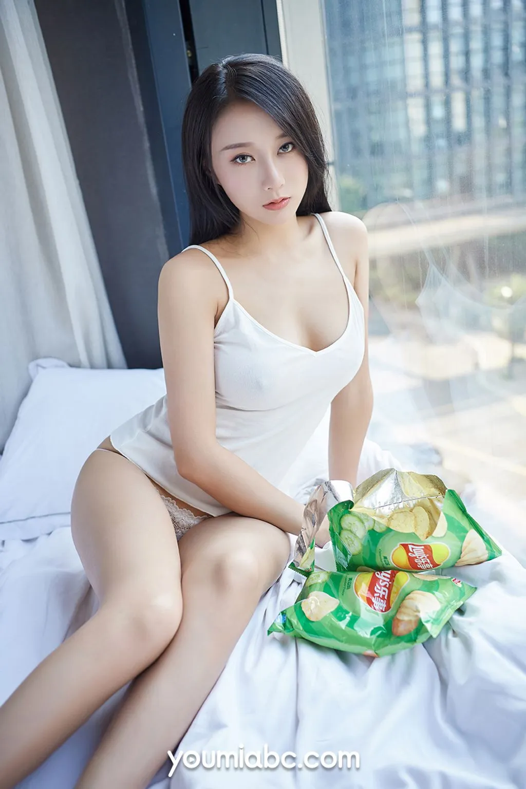 YouMi 尤 蜜 2019-12-01 He Jia Ying (何嘉颖) (28 pictures) No.bc45c2