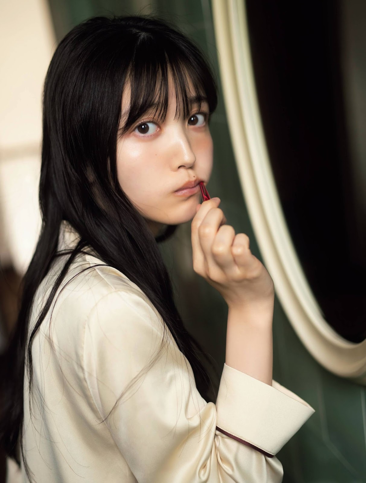 Kubo Shiori 久保史緒里, Platinum Flash 2022 Vol.18 12 Kubo Shiori 久保史緒里, Platinum Flash 2022 Vol.18